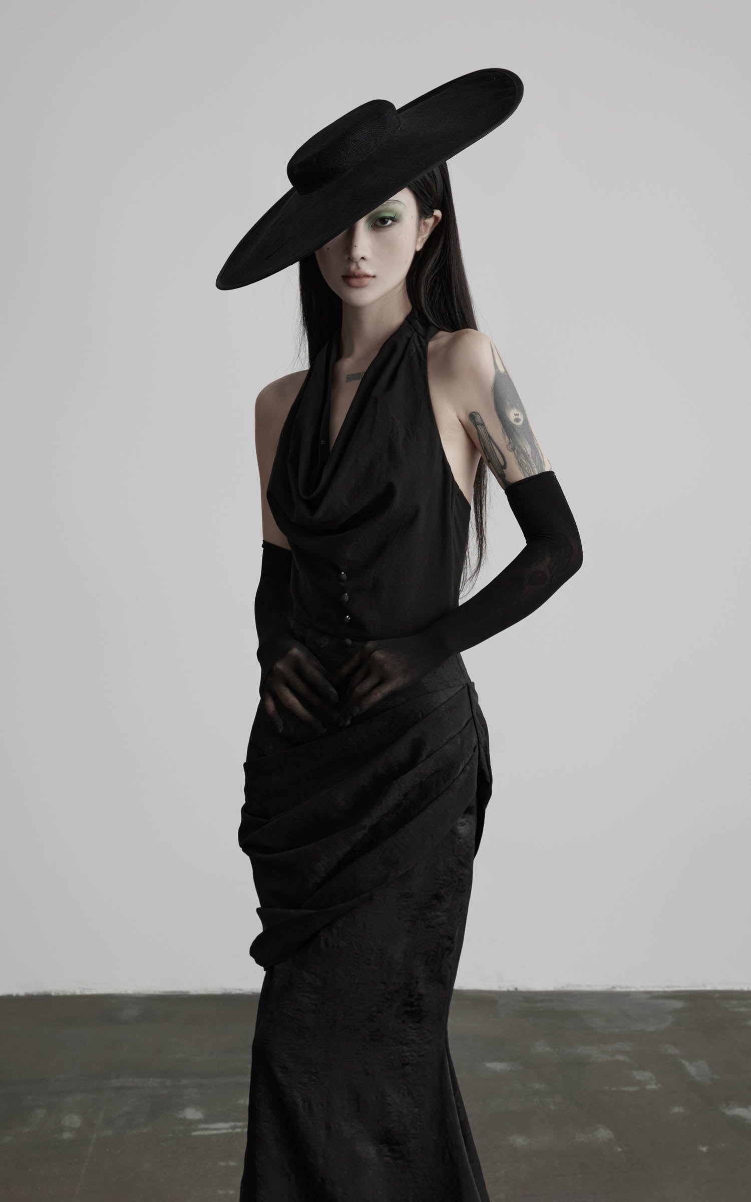 DOINDULGE Halter Cowl Neck Maxi Dress