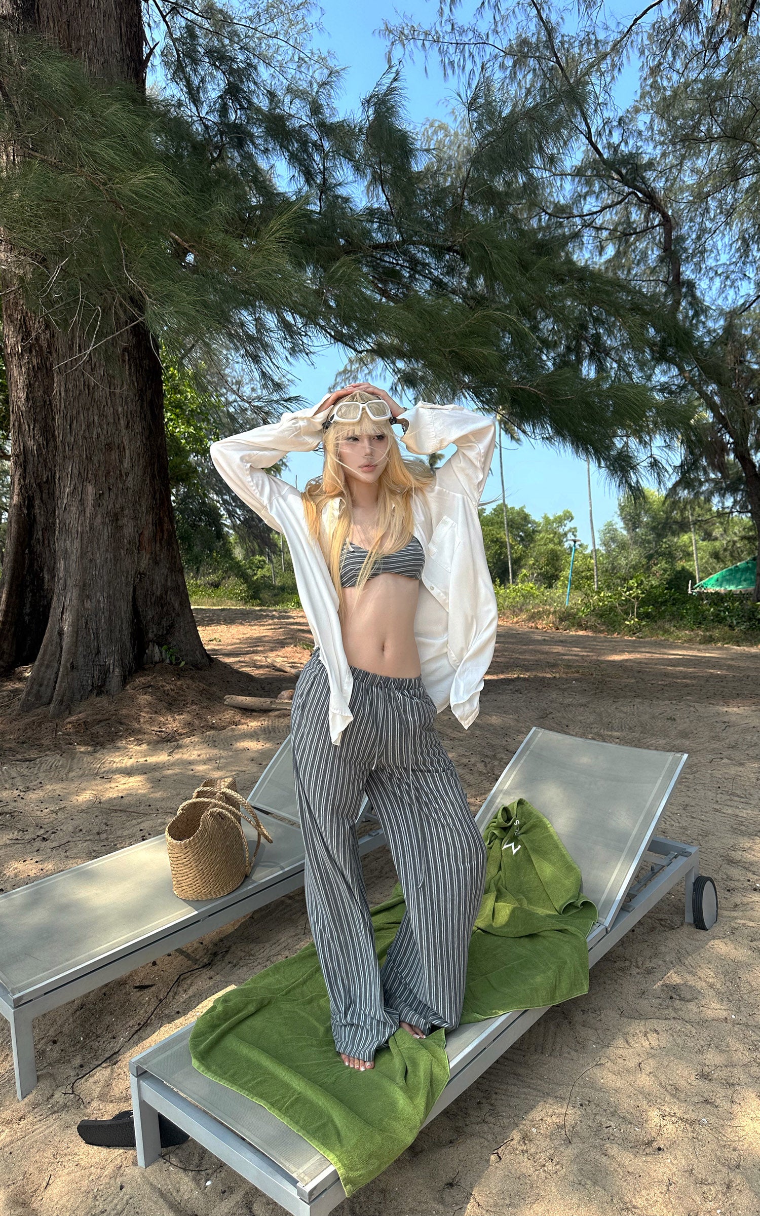 Rase le sol Striped Halter Bra and Relaxed Draped Lounge Pants Set