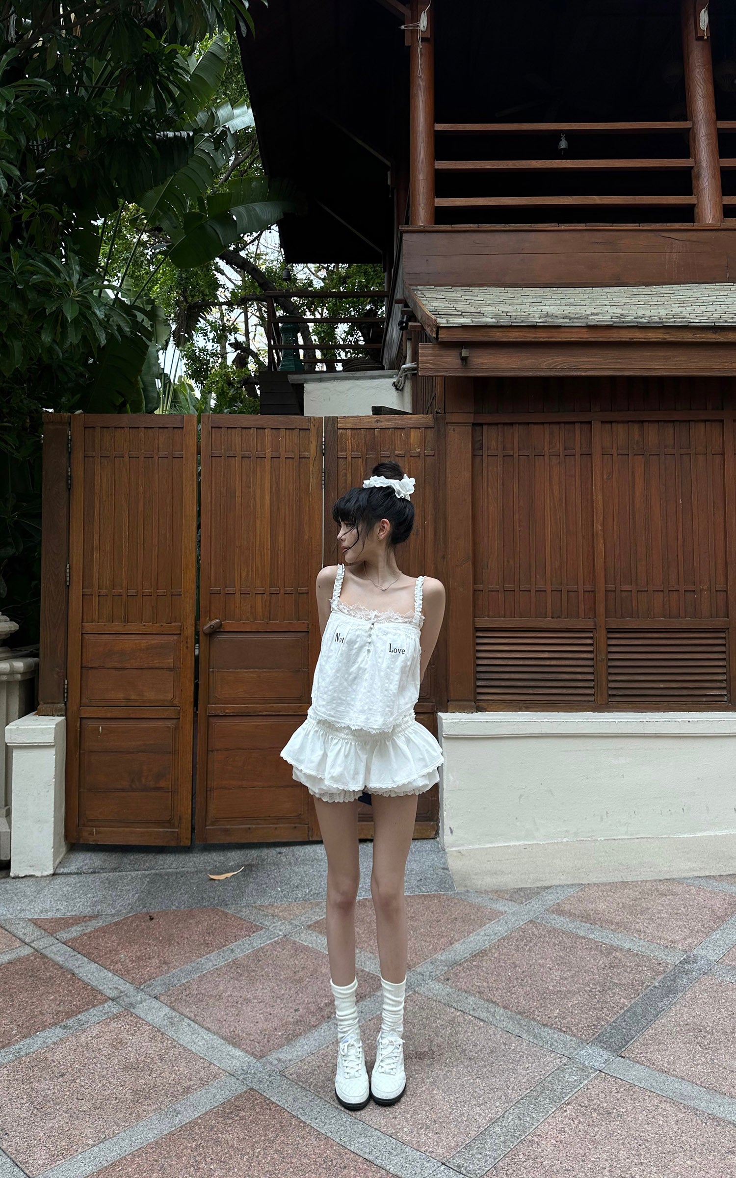 WARDEN EDGE Lace-Trim Ruffle Camisole &amp; Shorts Set
