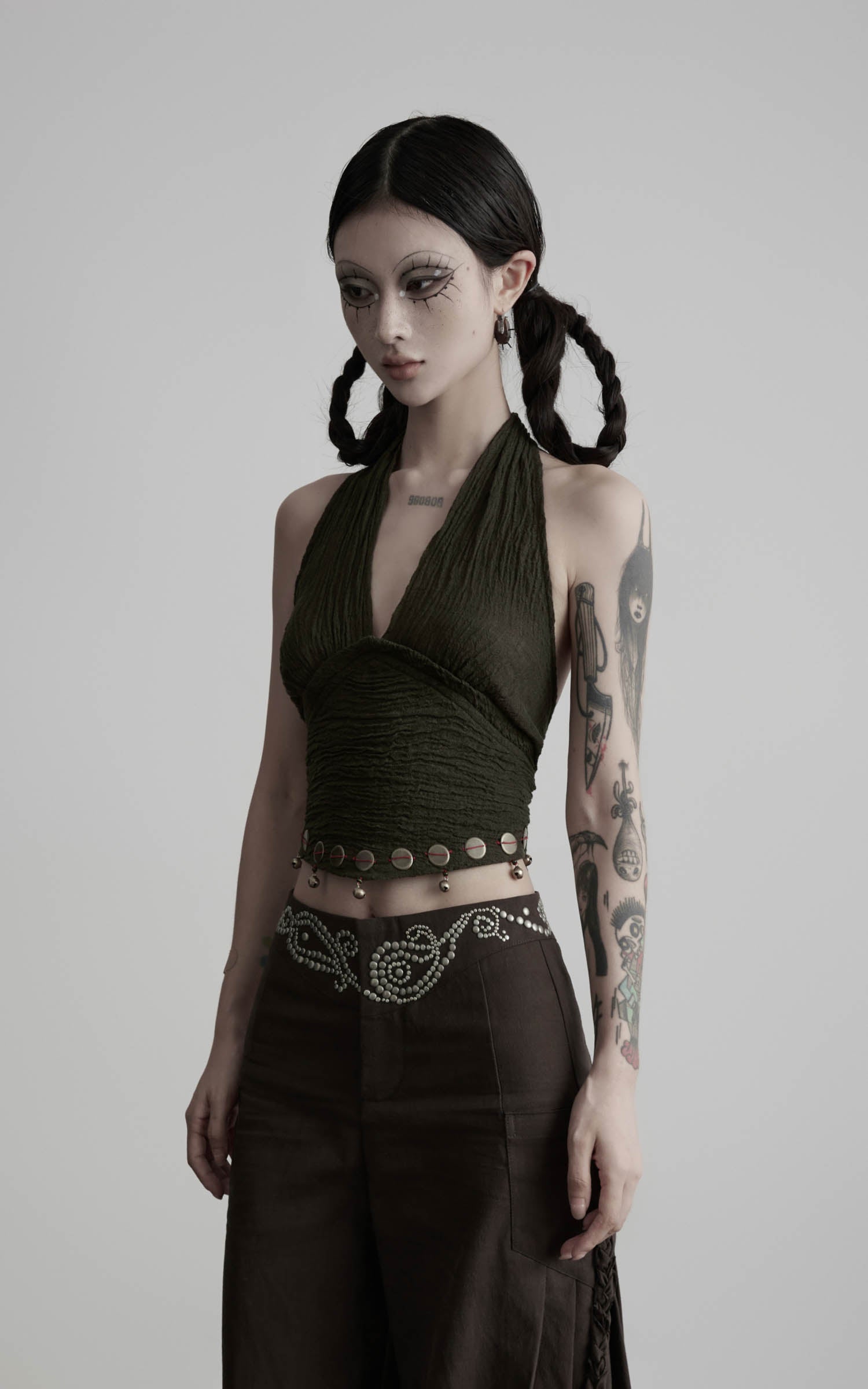 DOINDULGE Halter Tie-Up Crop Top