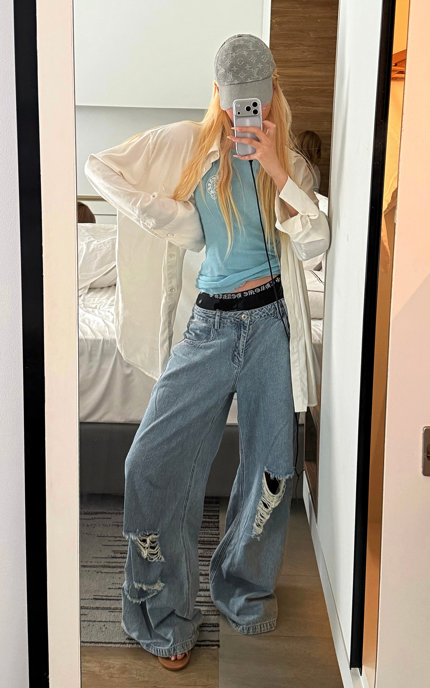 Rase le sol Distressed Wide-Leg Jeans