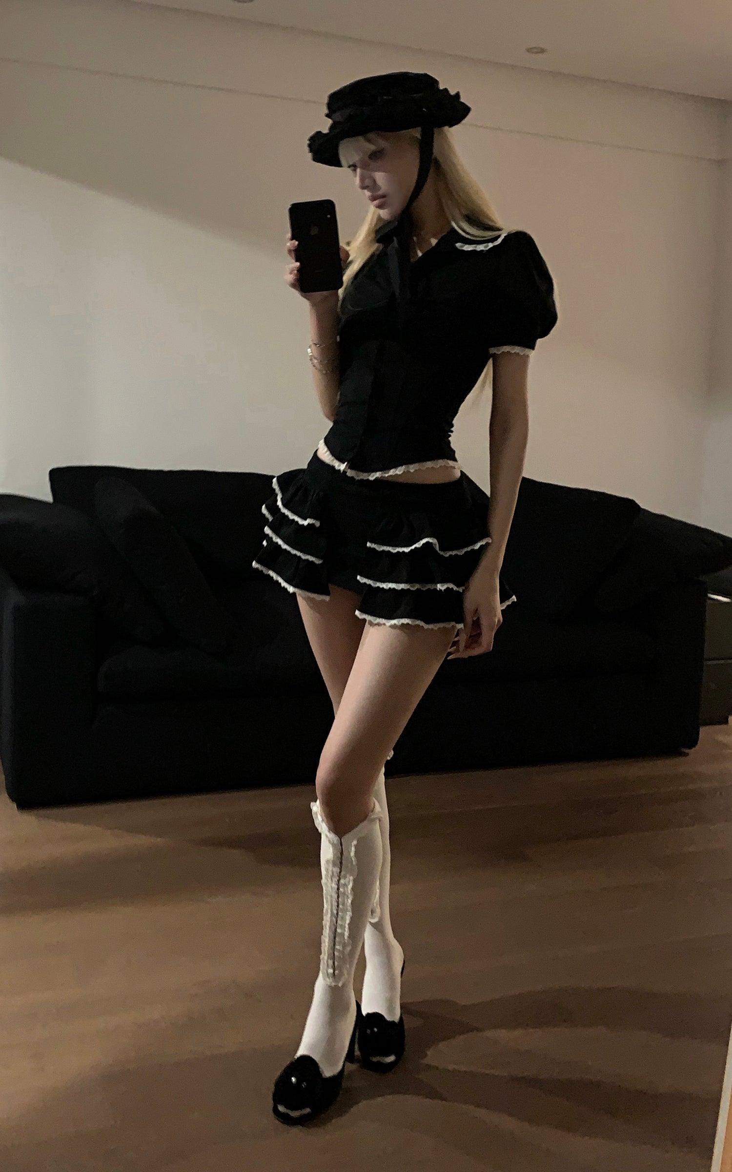 Rase le sol Lace Trim Fitted Top &amp; Layered Mini Skirt Set