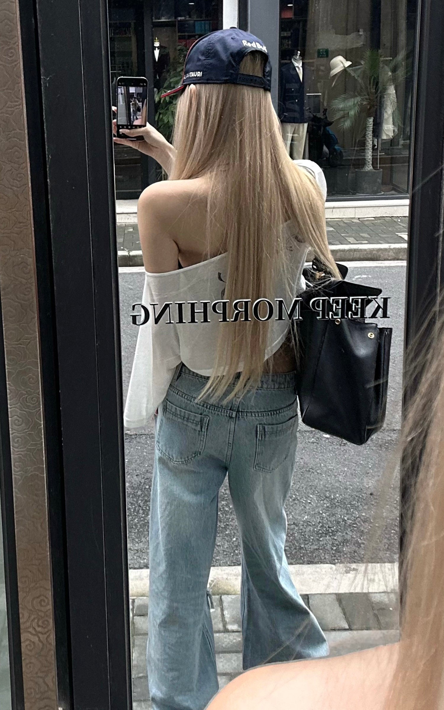 Rase le sol Asymmetric Off-Shoulder Cropped Top
