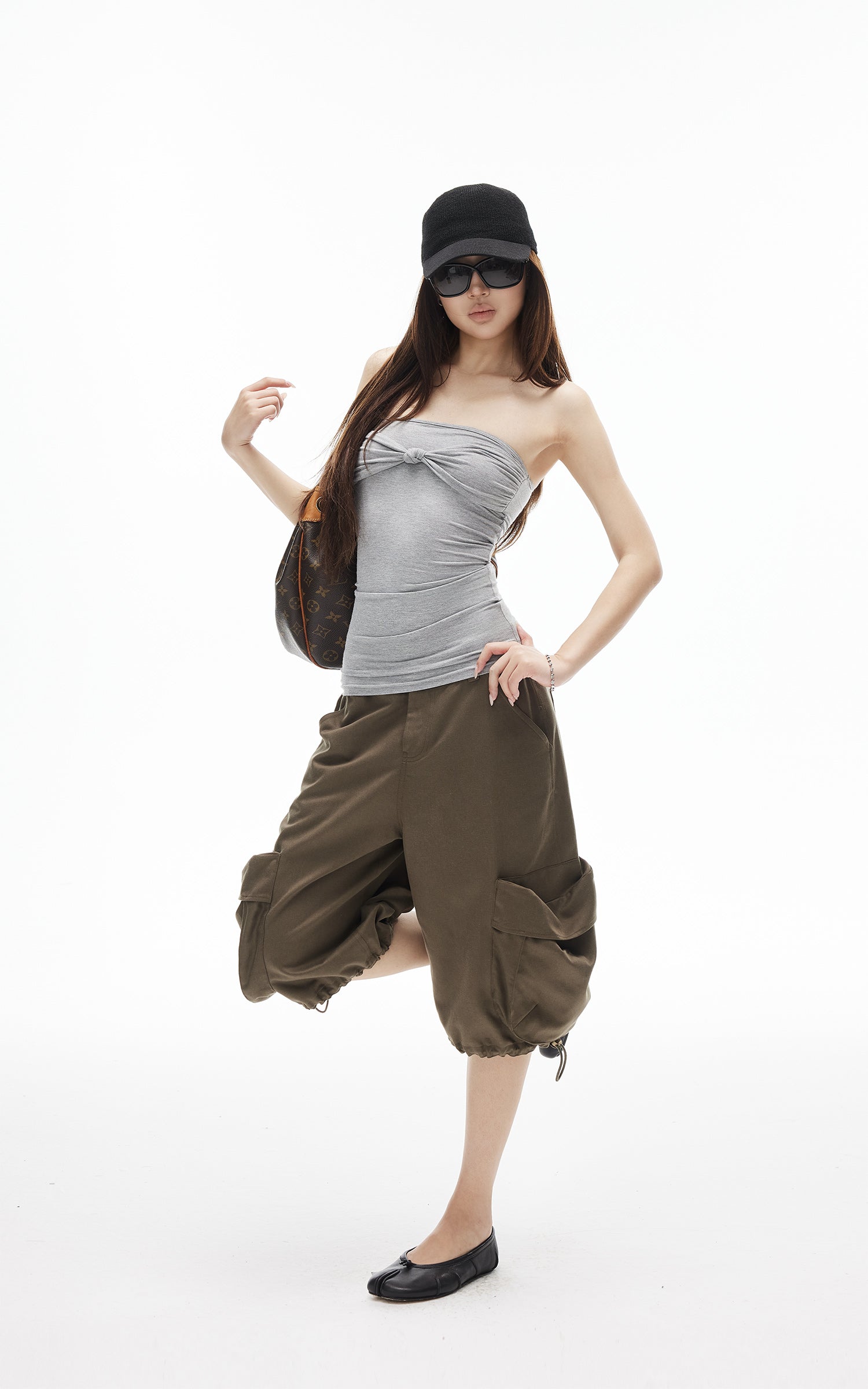 IAMXIAA オーバーサイズカーゴバミューダパンツ