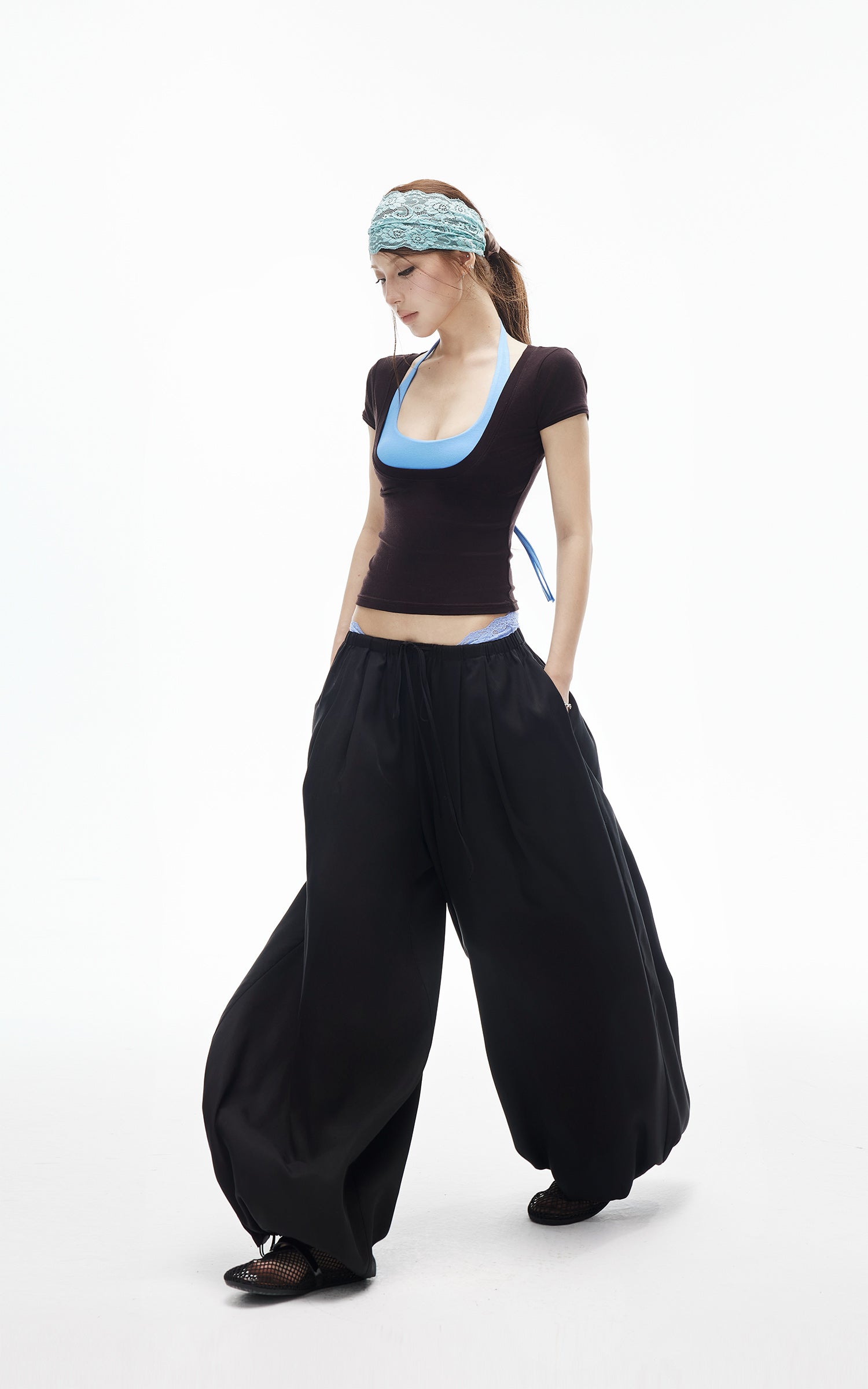 IAMXIAA Scoop Neck Tee &amp; Halter Bra Top Set