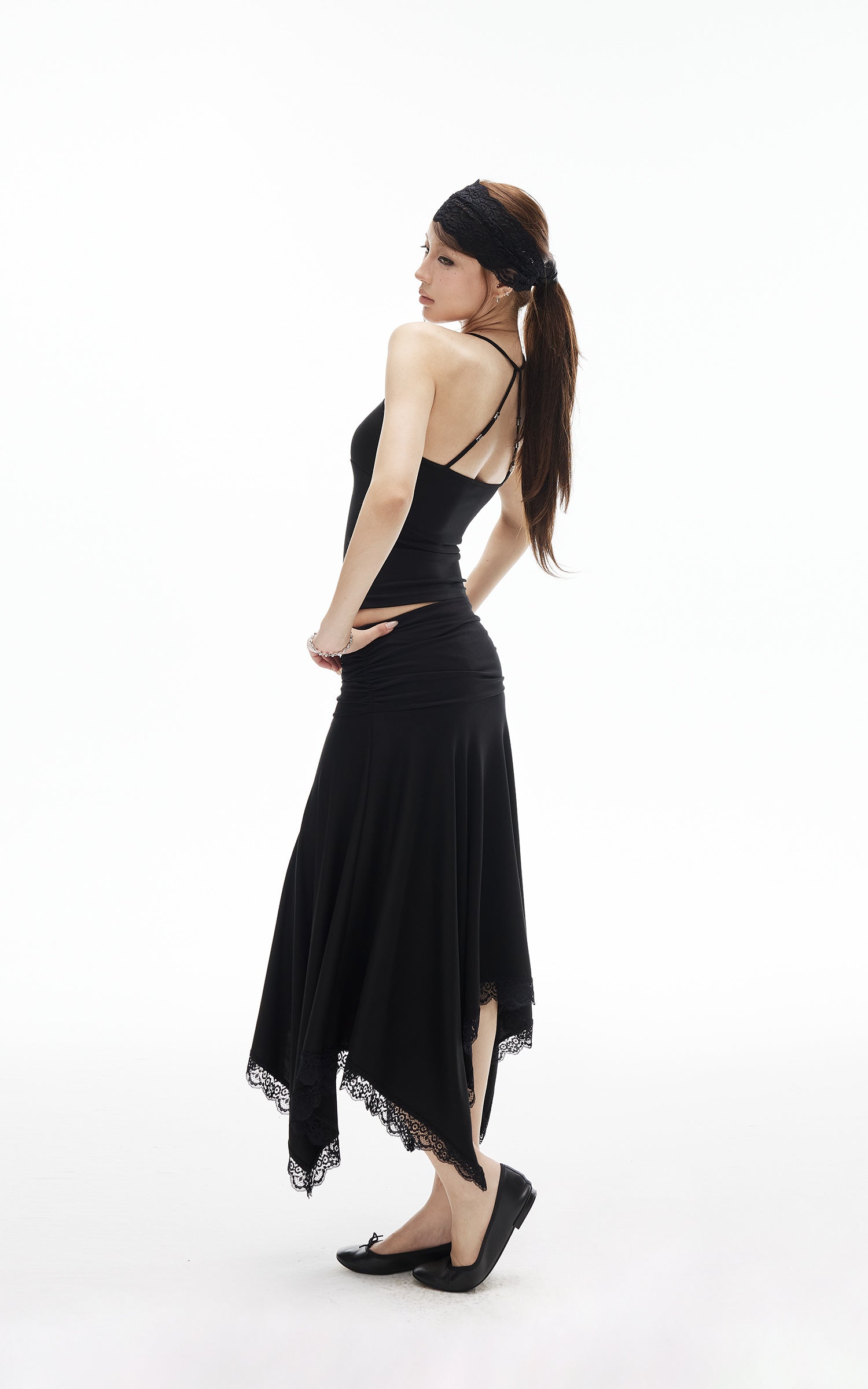 IAMXIAA Jupe midi asymétrique à bordure en dentelle
