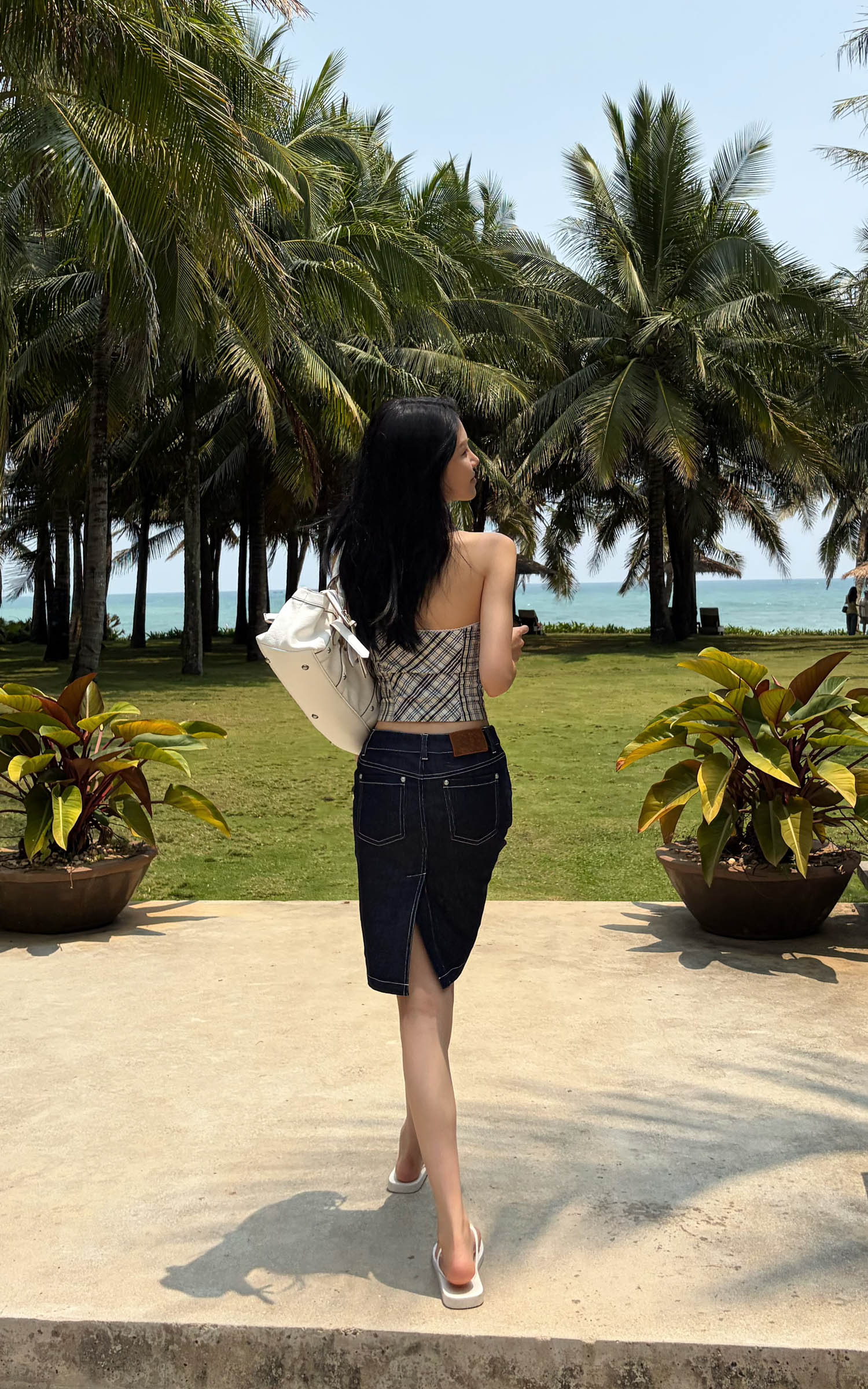 Hydrae Dark Wash Denim Midi Skirt