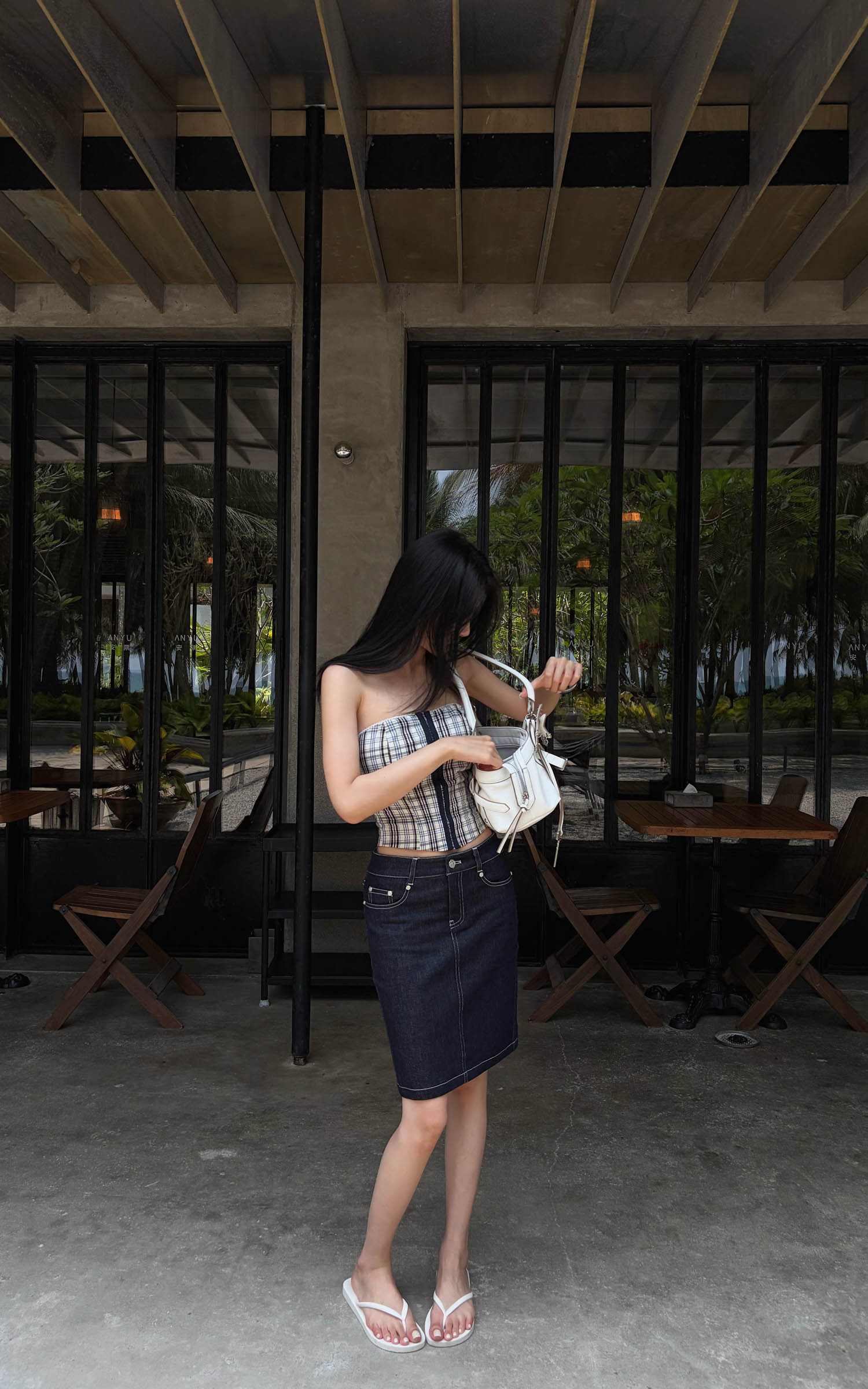 Hydrae Dark Wash Denim Midi Skirt