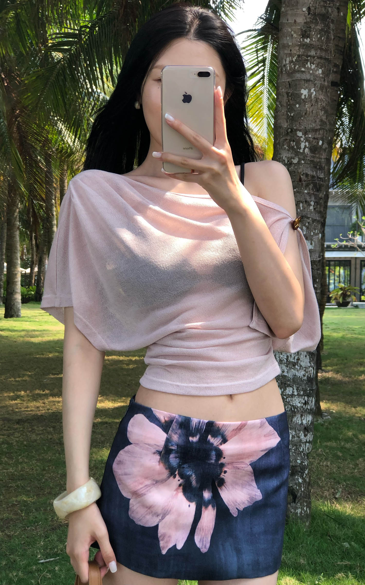 Hydrae Sheer Drape Backless Off-Shoulder Top