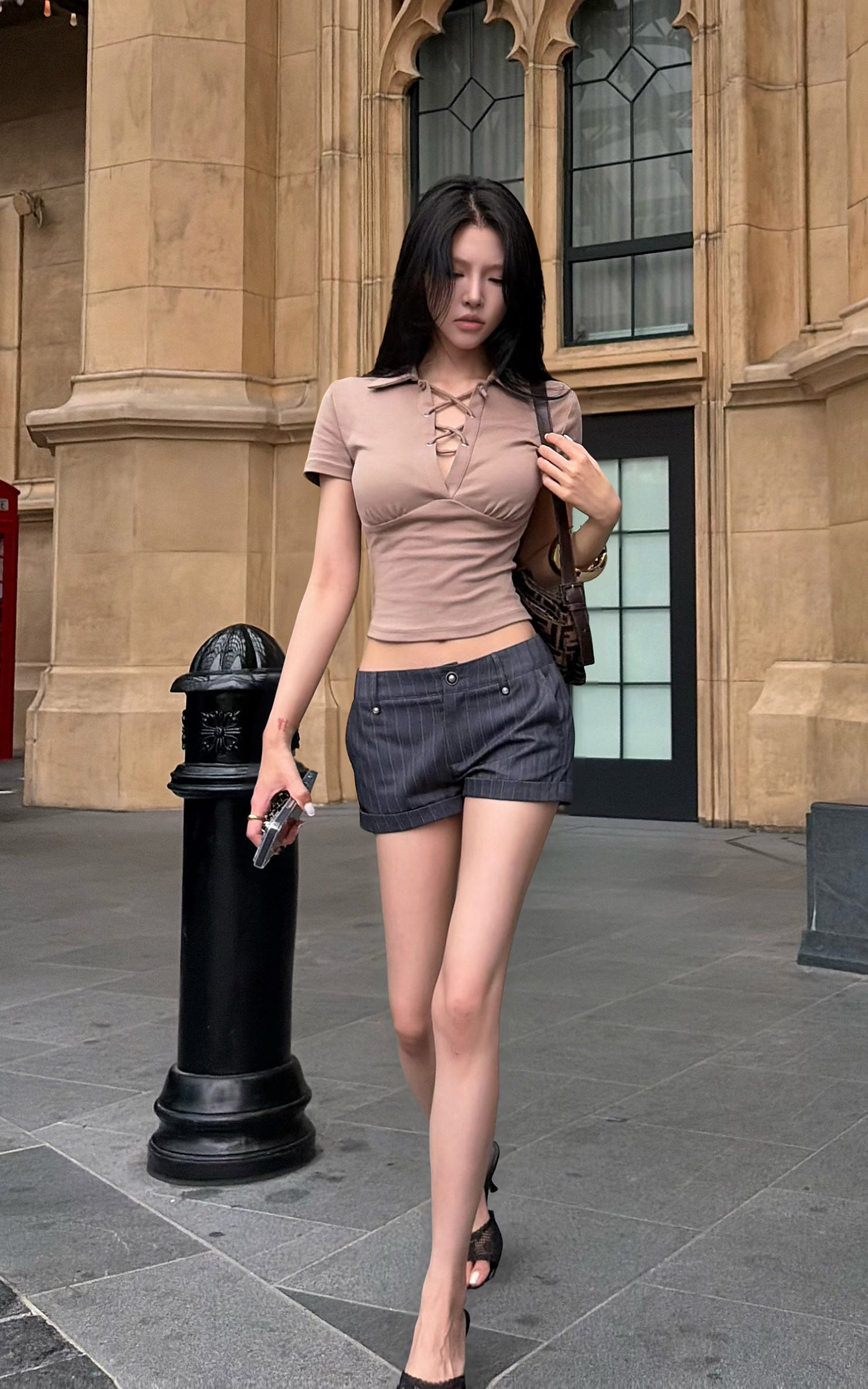 Hydrae Lace-Up Polo Collar Short Sleeve Slim Fit Top