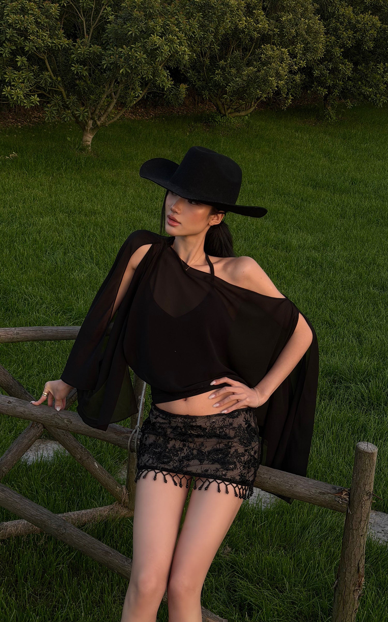 ROVENTE Lace Fringe Mini Skirt