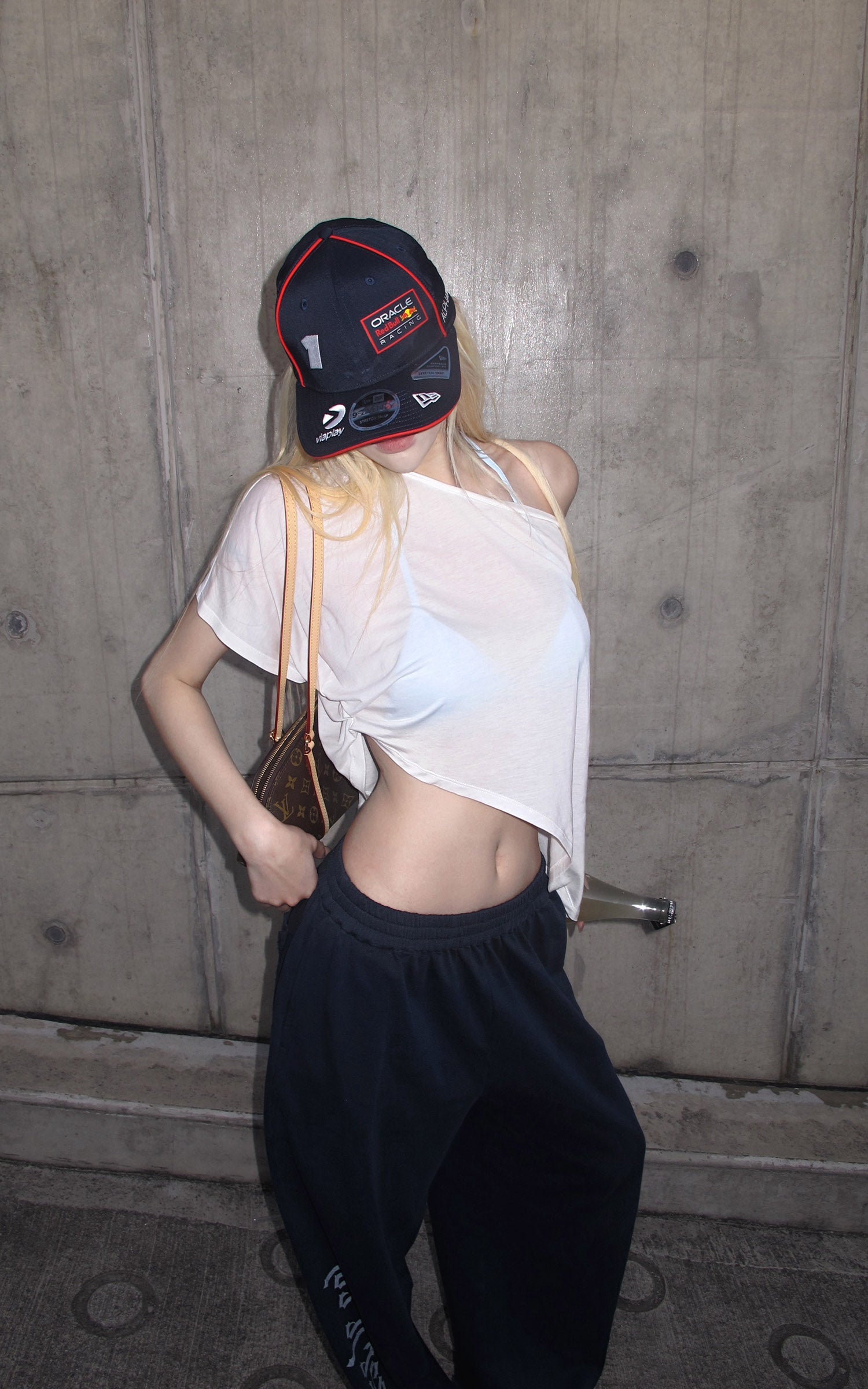 Rase le sol Asymmetric Tee &amp; Halter Bra Set