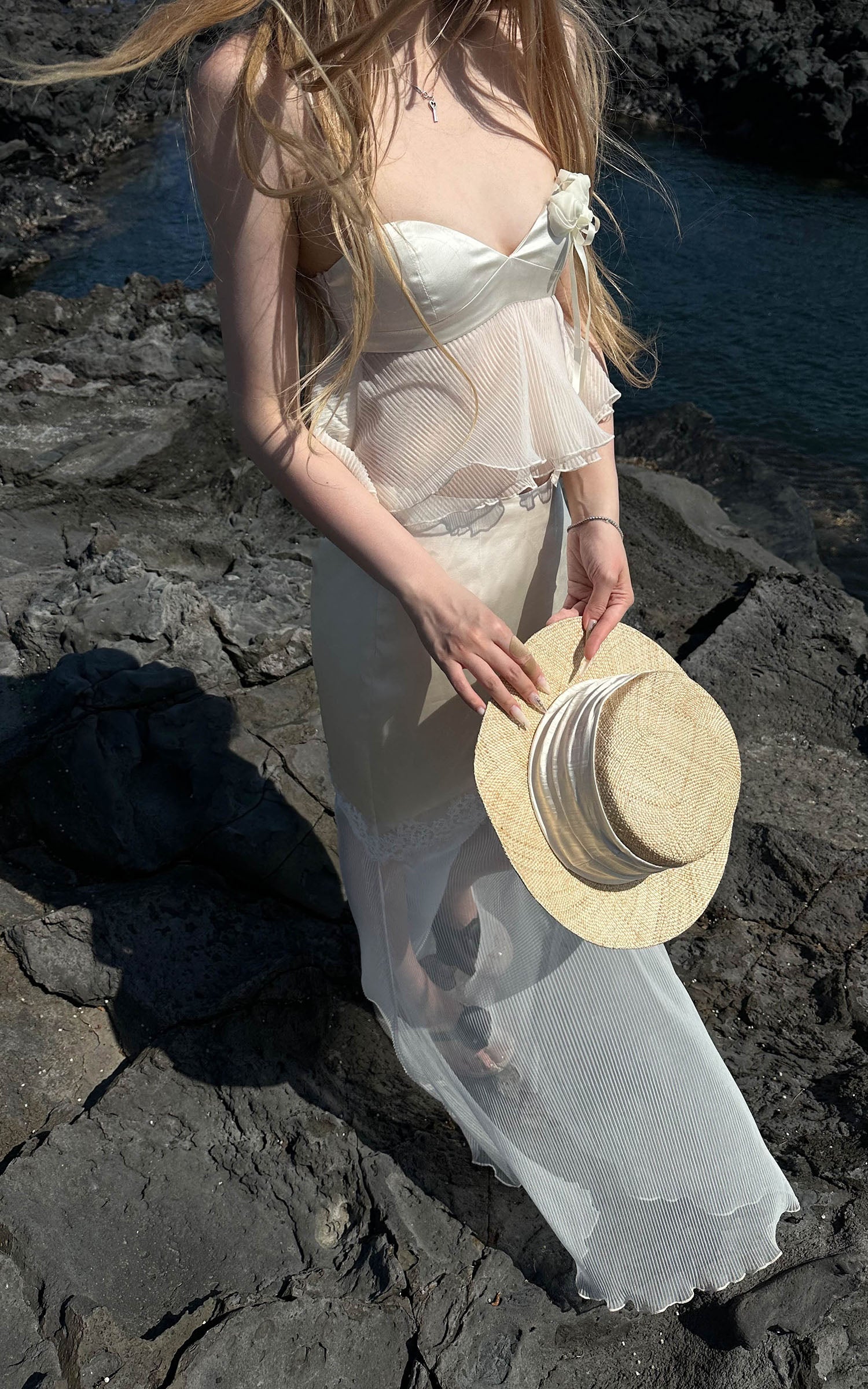 Rase le sol Rose Veil Camisole &amp; Sheer Skirt Set