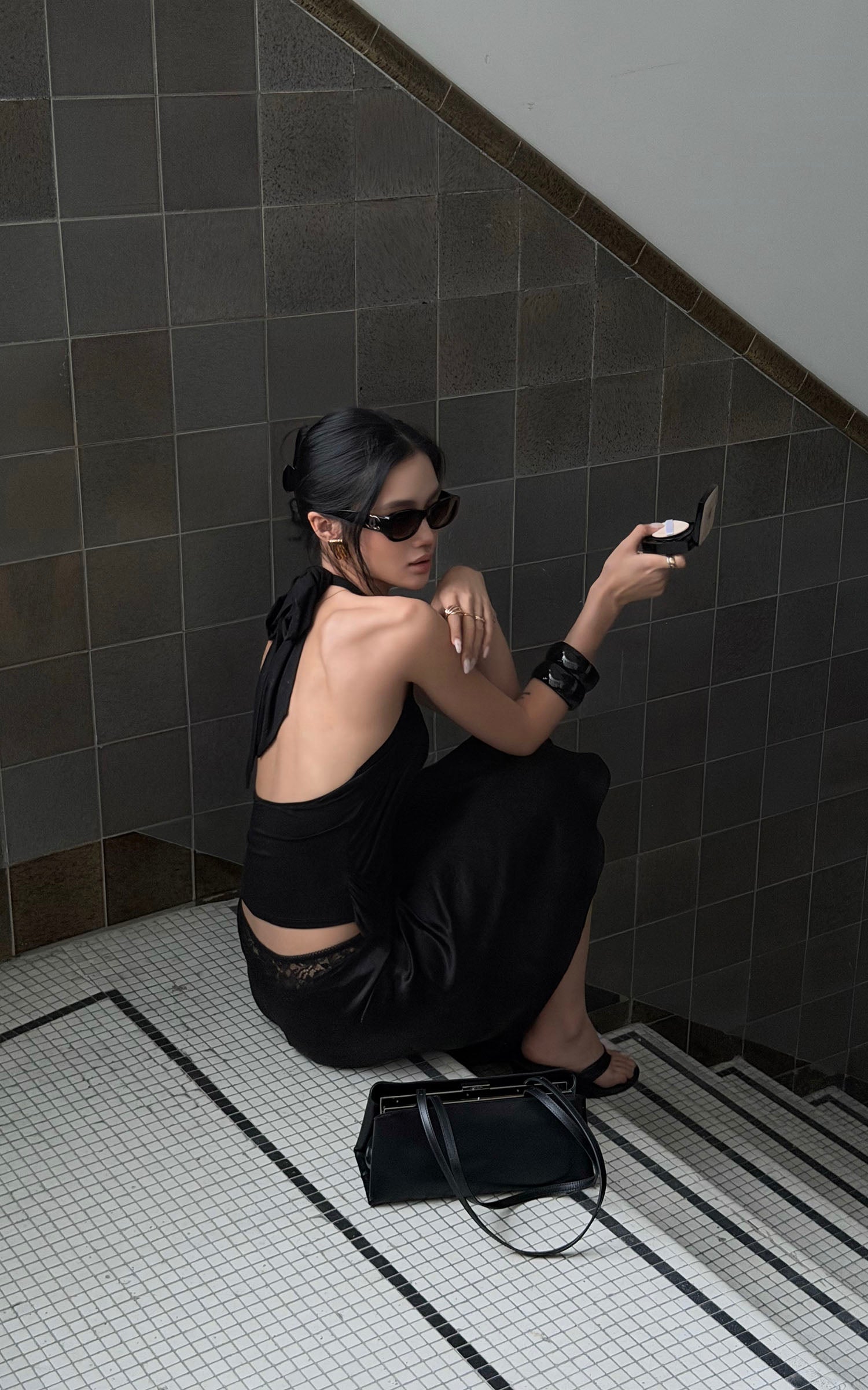 ROVENTE 레이스 트림 새틴 미디 스커트