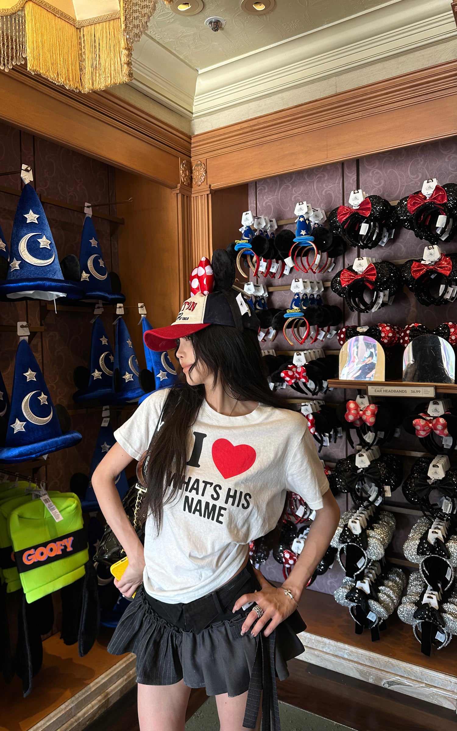 WARDEN EDGE “I Love WHAT’S HIS NAME” Graphic T-Shirt