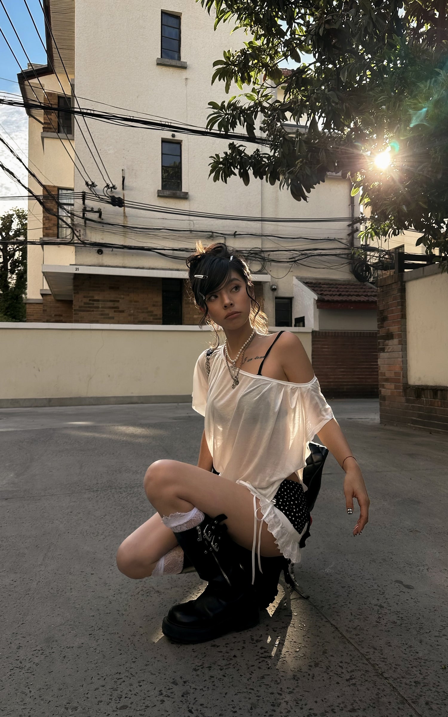 WARDEN EDGE Off-Shoulder Tee &amp; Logo Bralette Set