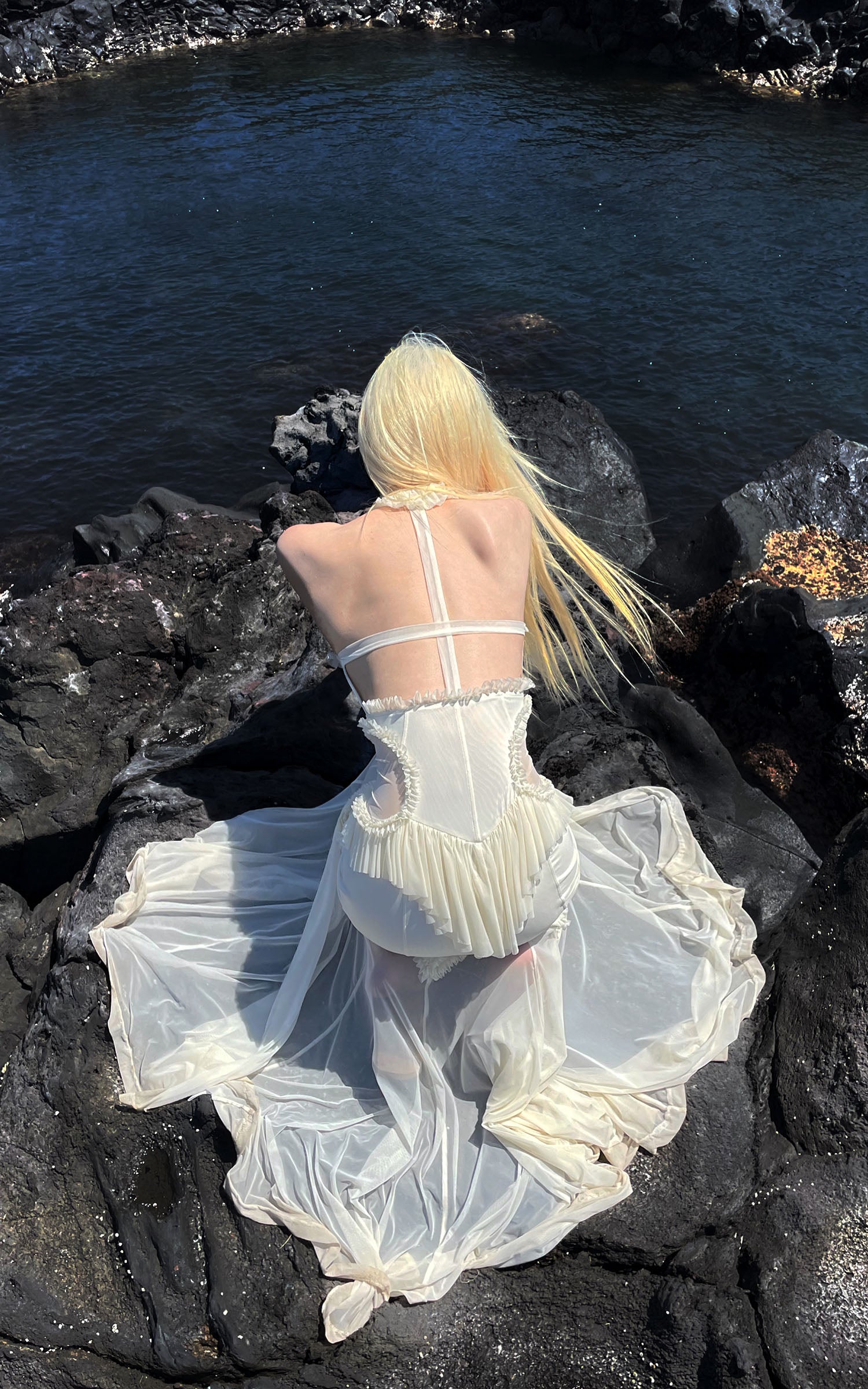 RASE LE SOL Ruffled Open-Waist Mermaid Dress