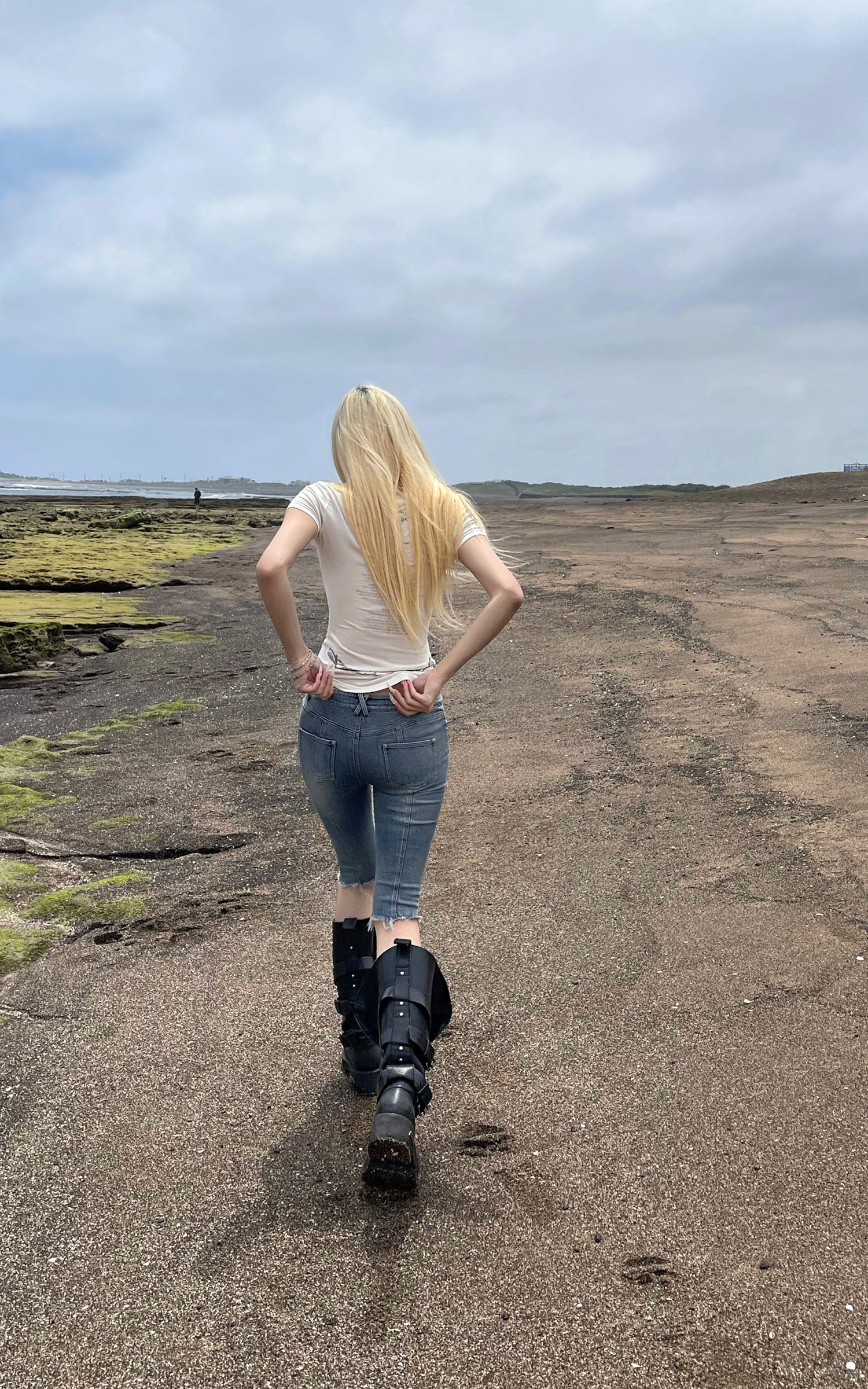 Rase le sol Vintage Washed Mid-Length Denim Pants