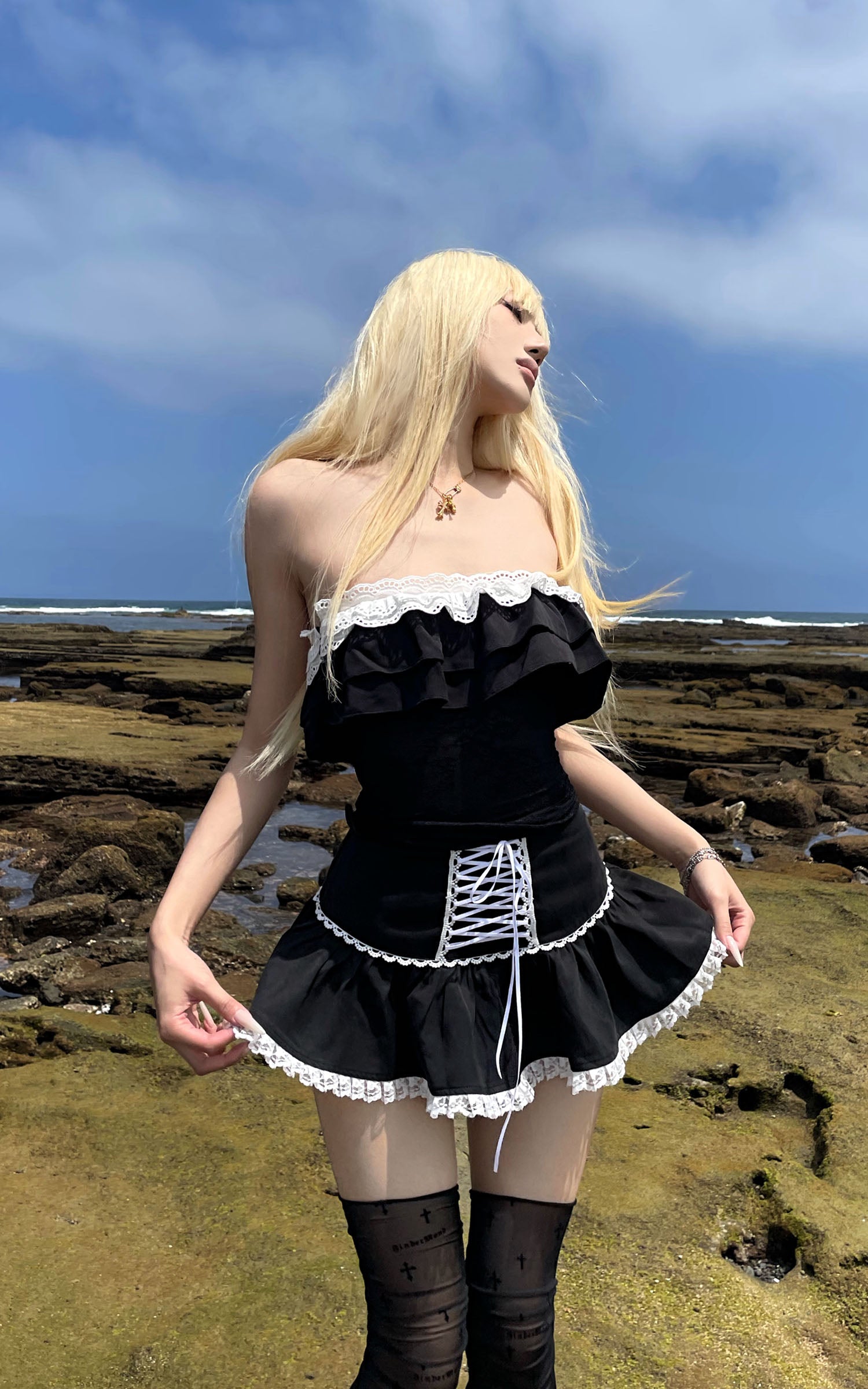 Rase le sol Cross-Laced Ruffle Strapless Top &amp; Layered Lace Mini Skirt Set
