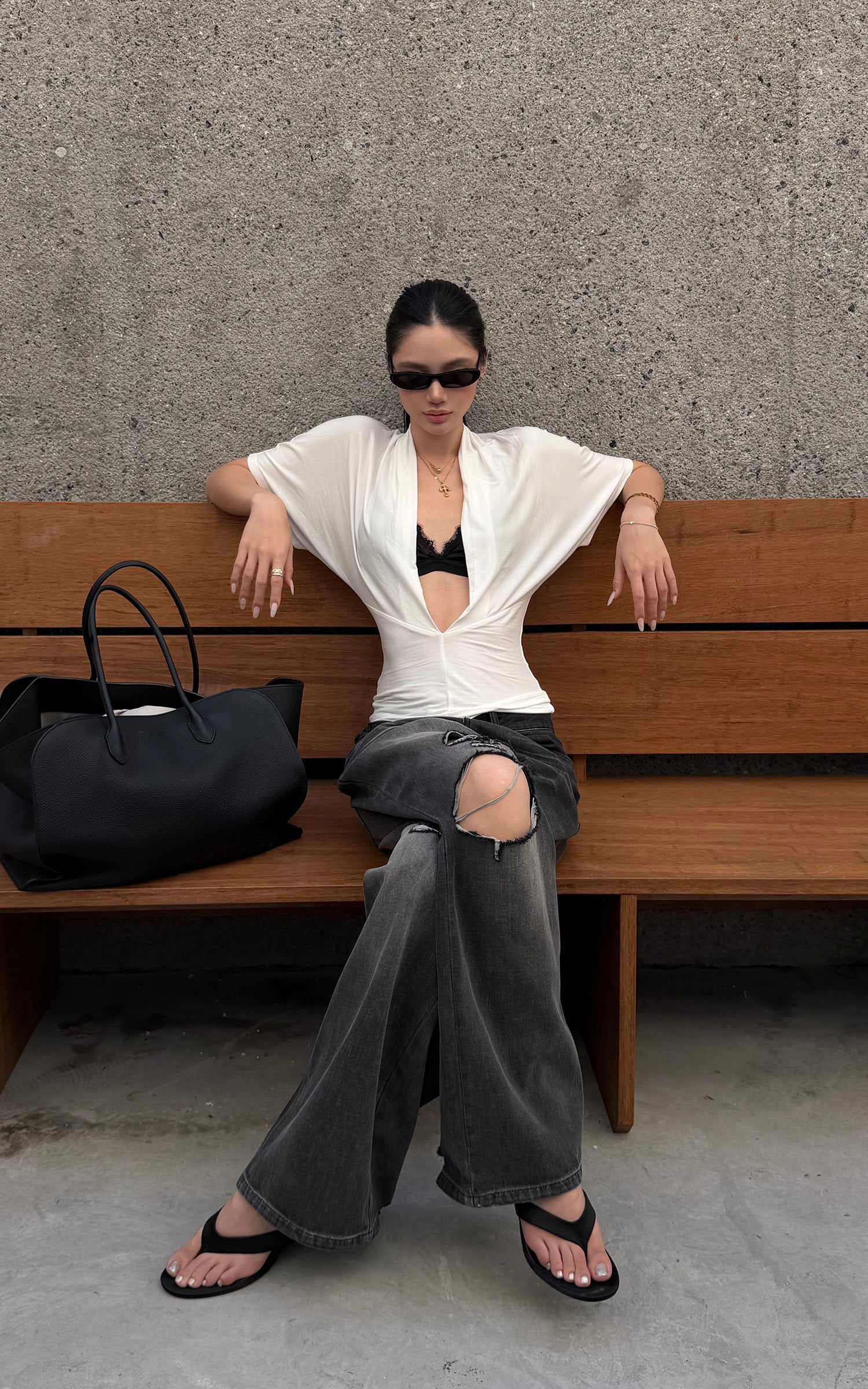 ROVENTE Distressed Washed Wide-Leg Denim Pants