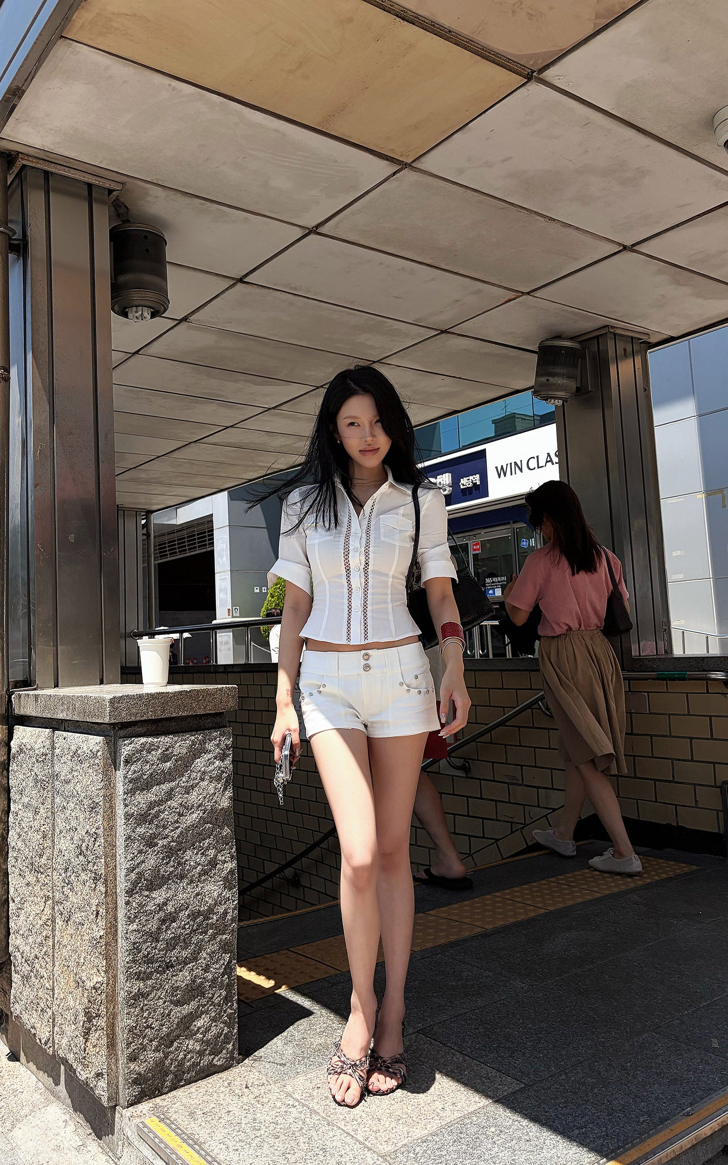 Hydrae 레이스 트림 조각 숏 슬리브 셔츠