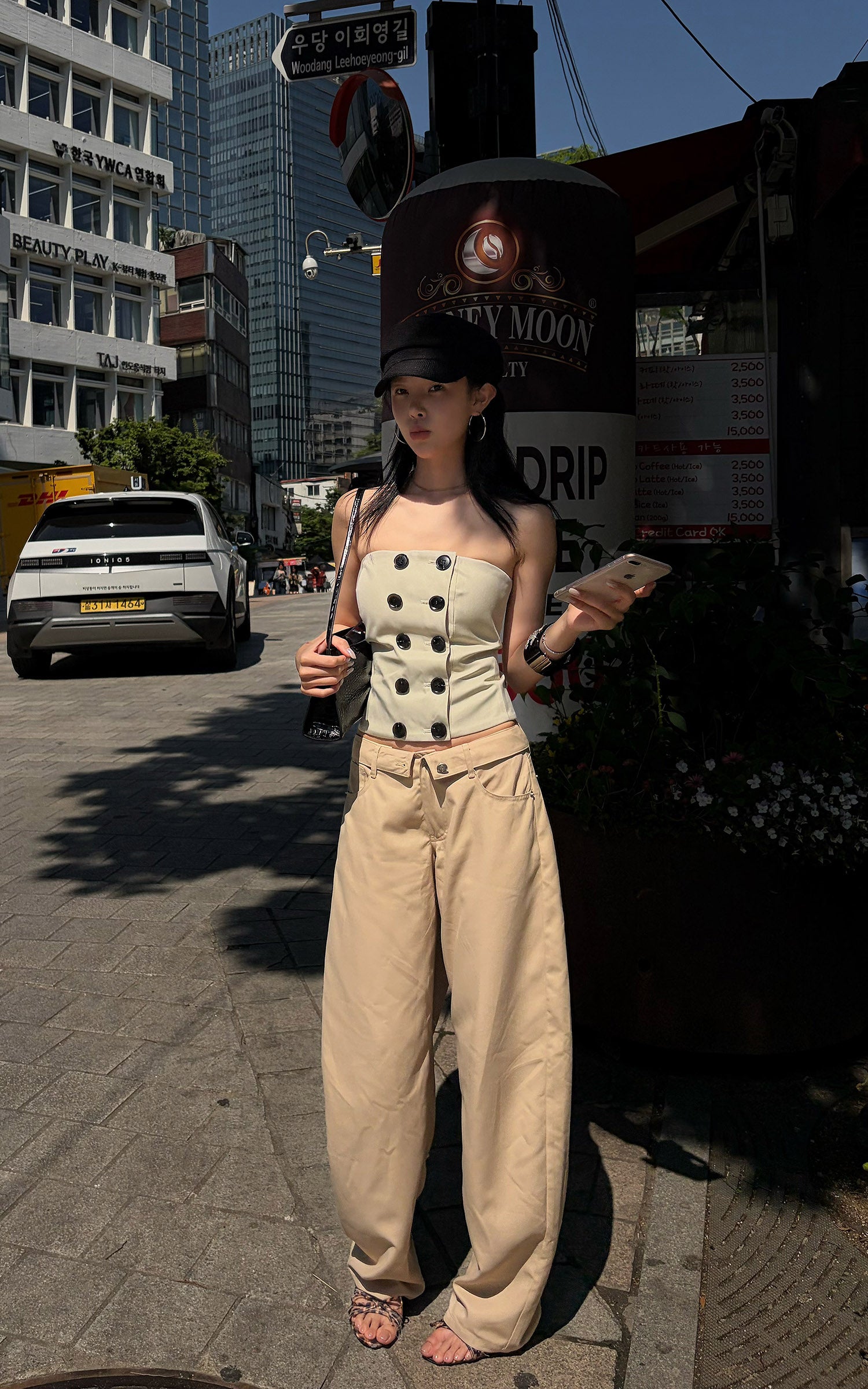 Hydrae Low-Rise Belt Detail Relaxed Wide-Leg Pants