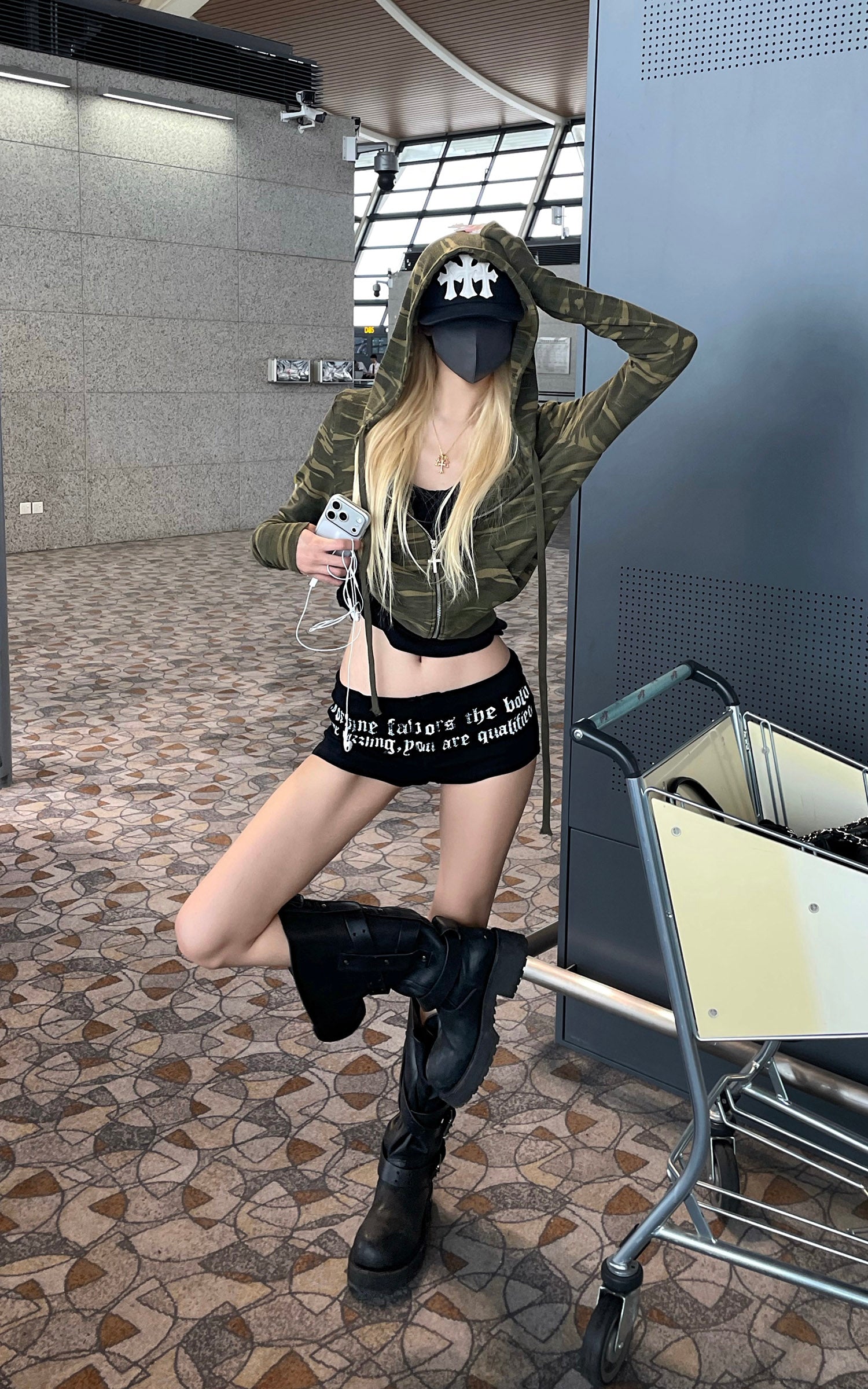 Rase le sol Gothic Script Embroidered Low-Rise Mini Shorts