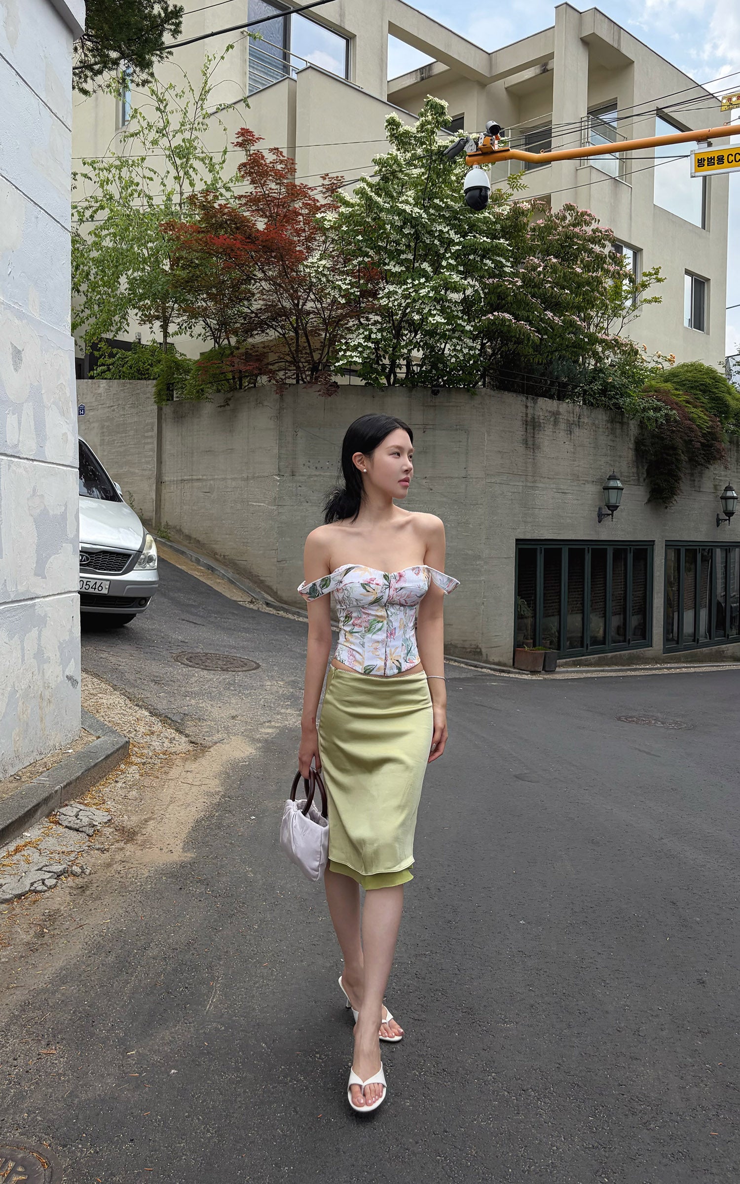 Hydrae Floral Off-Shoulder Lace-Up Corset Top