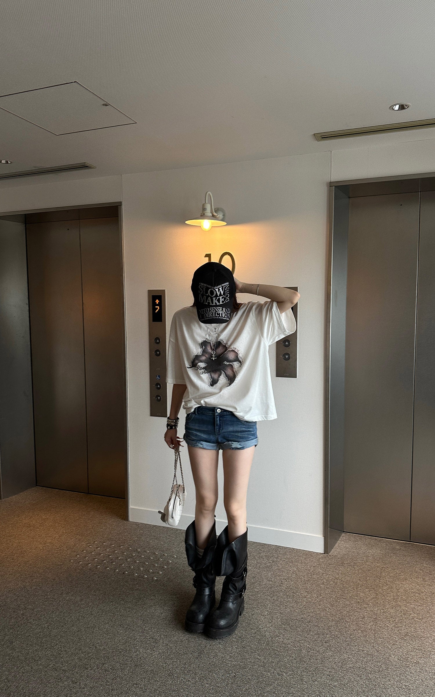 Rase le sol Faded Flower Graphic Oversized Cotton T-shirt