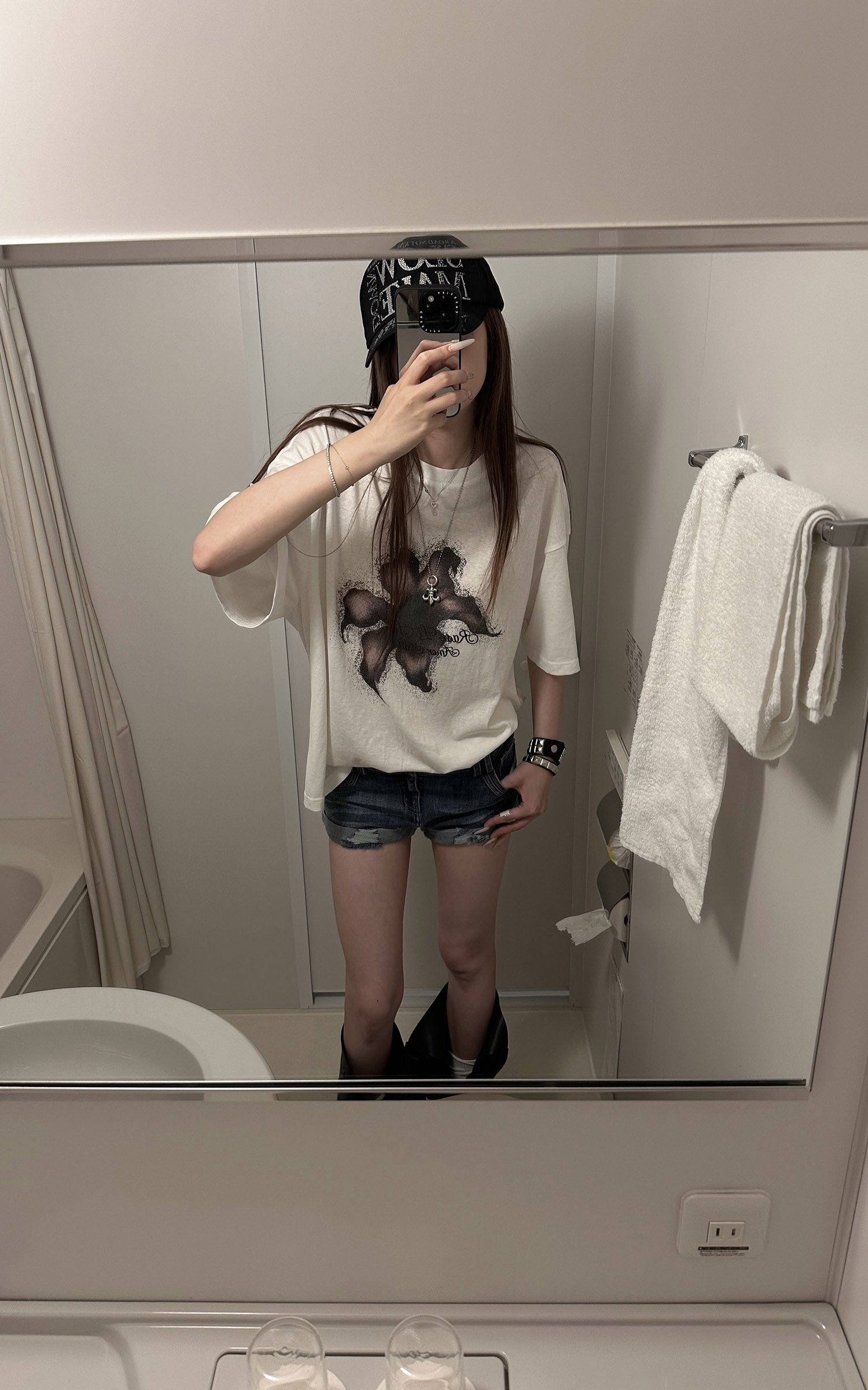 Rase le sol Faded Flower Graphic Oversized Cotton T-shirt