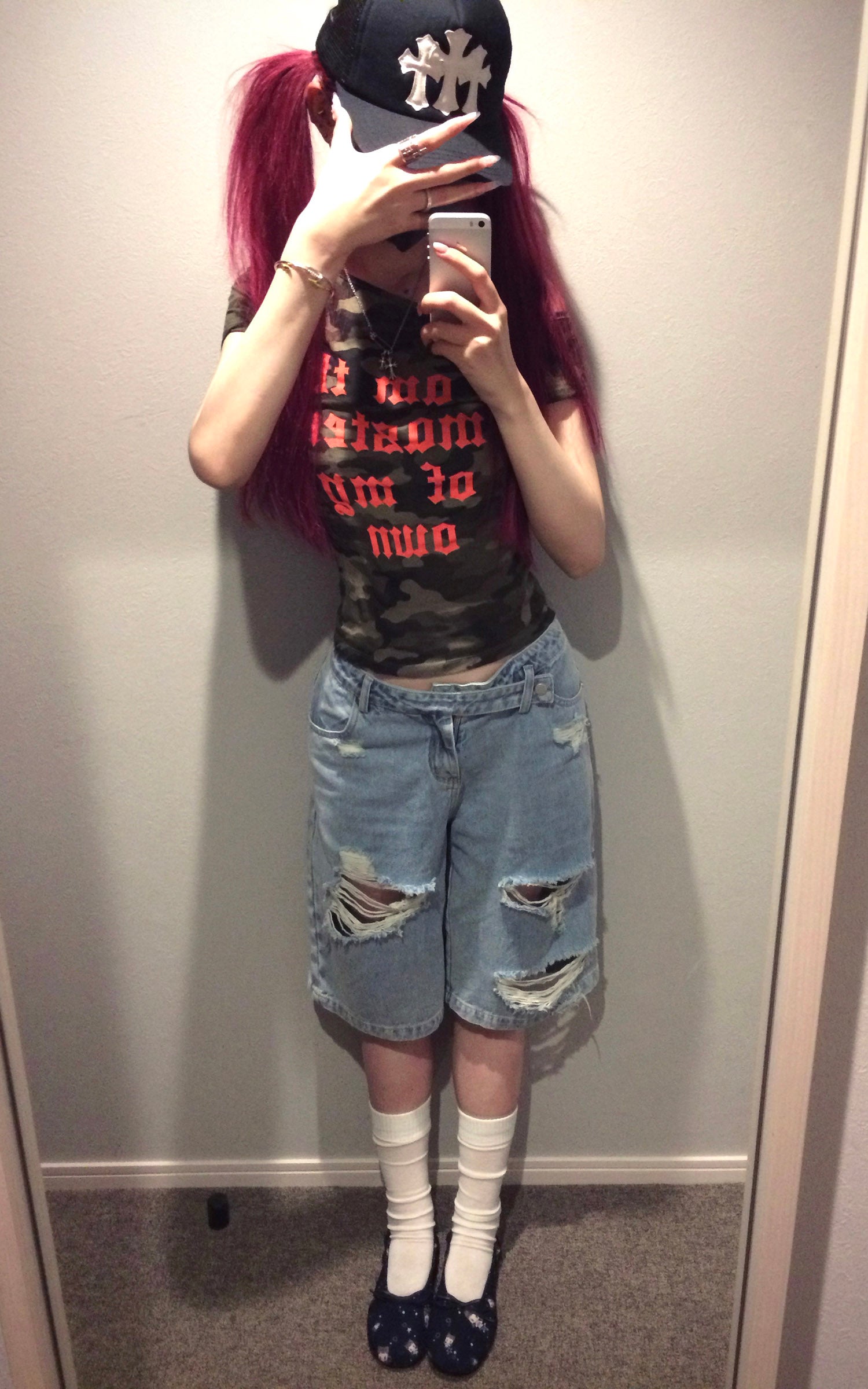 Rase le sol Low-Rise Asymmetric Waist Distressed Denim Pants