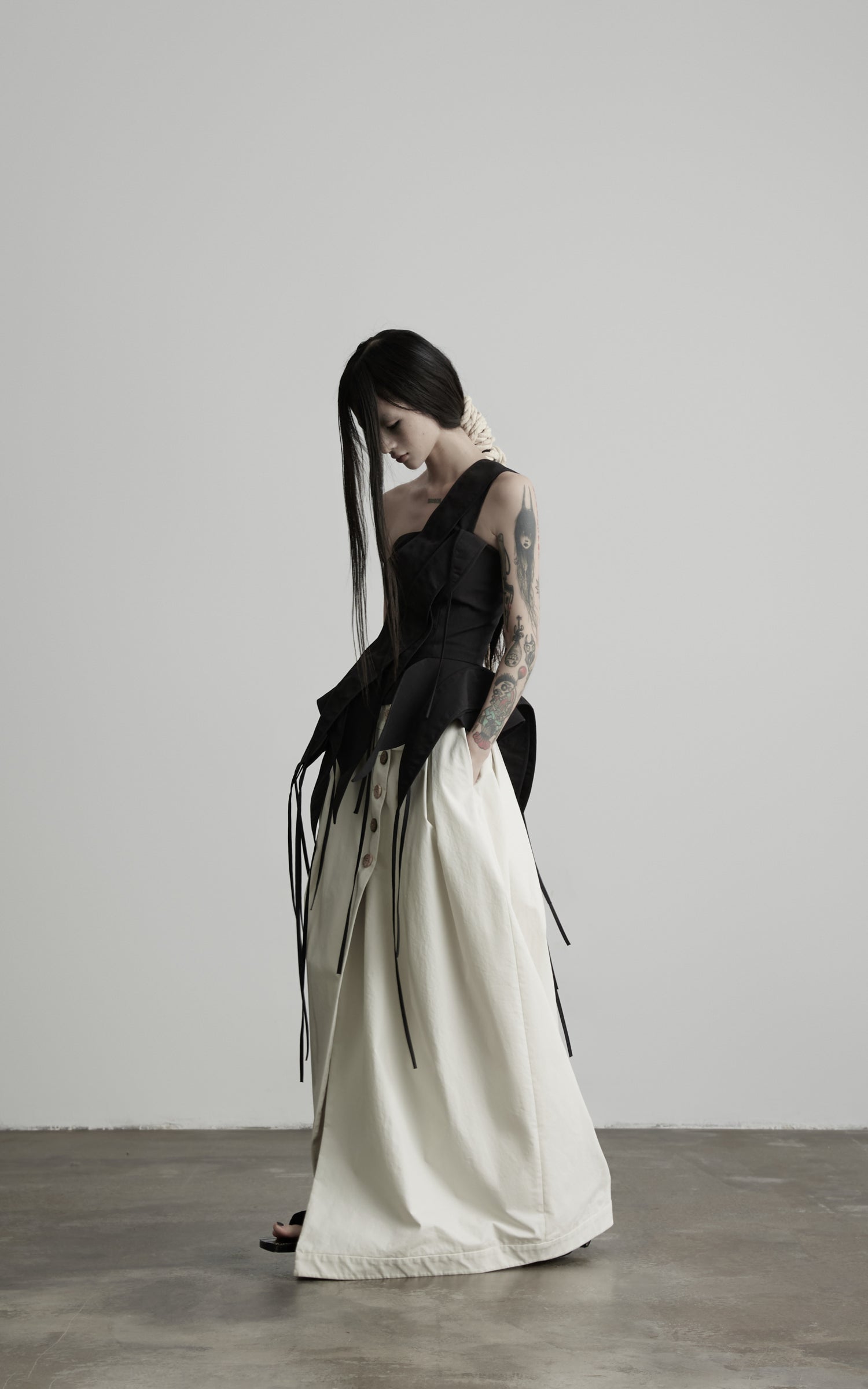 DOINDULGE One-Shoulder Asymmetric Sculptural Corset Top