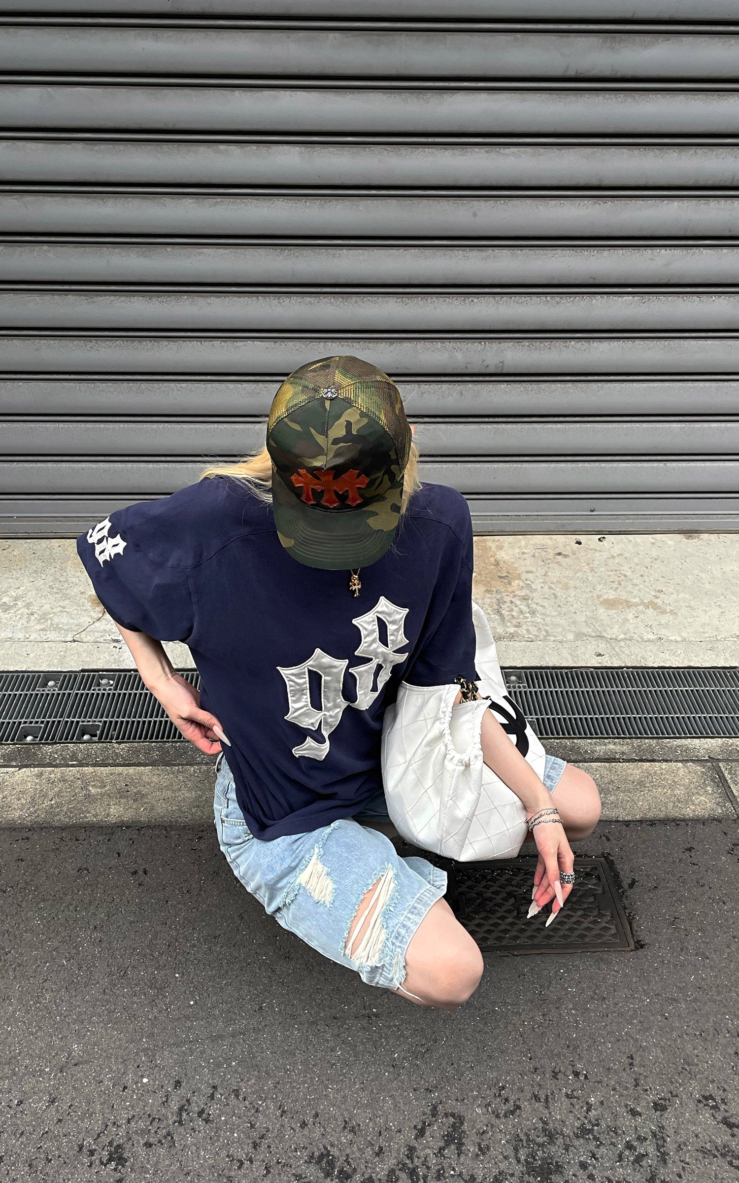 Rase le sol Gothic Number Appliqué Washed Oversized T-Shirt