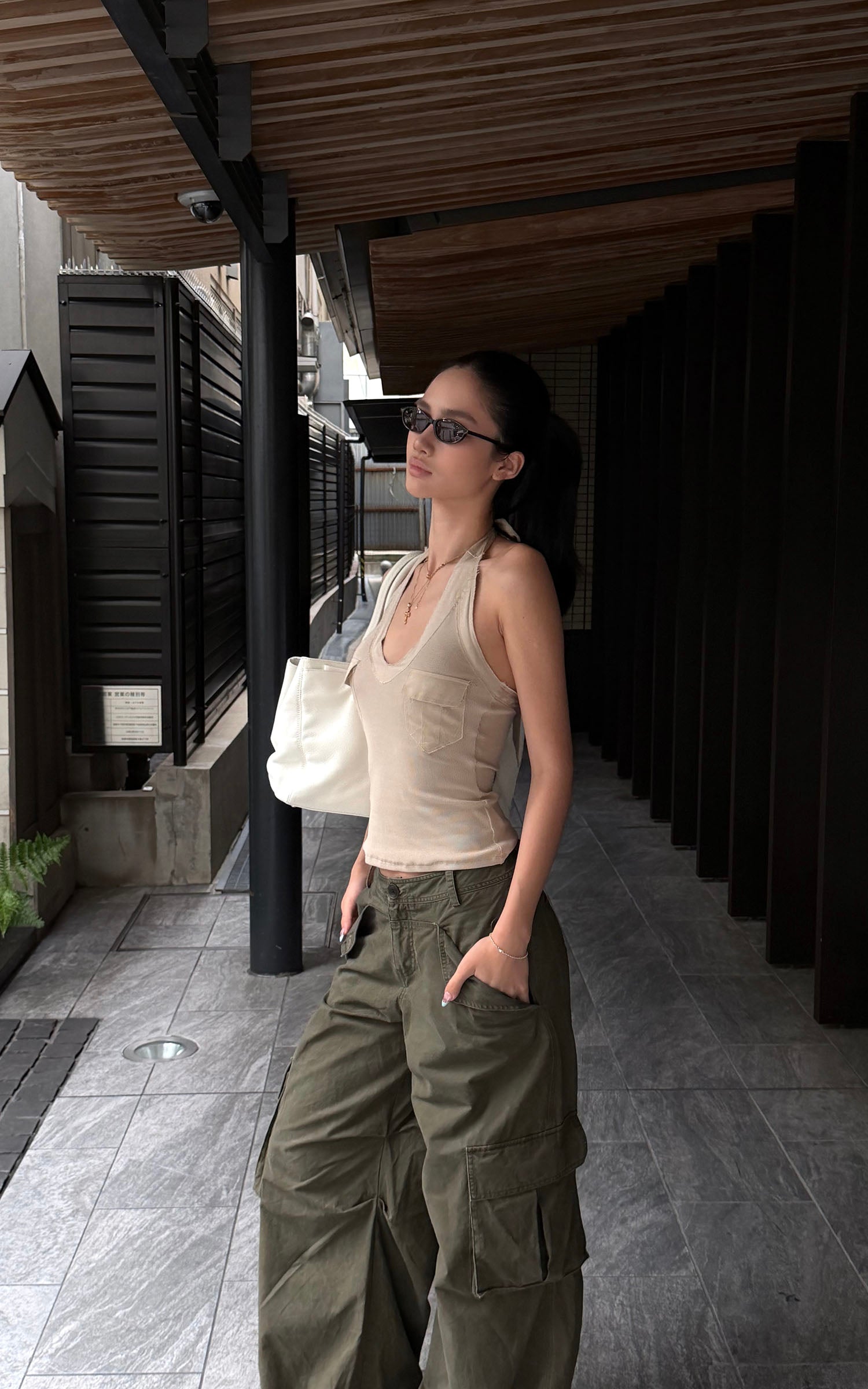 ROVENTE Khaki Halter Tie Ribbed Tank Top