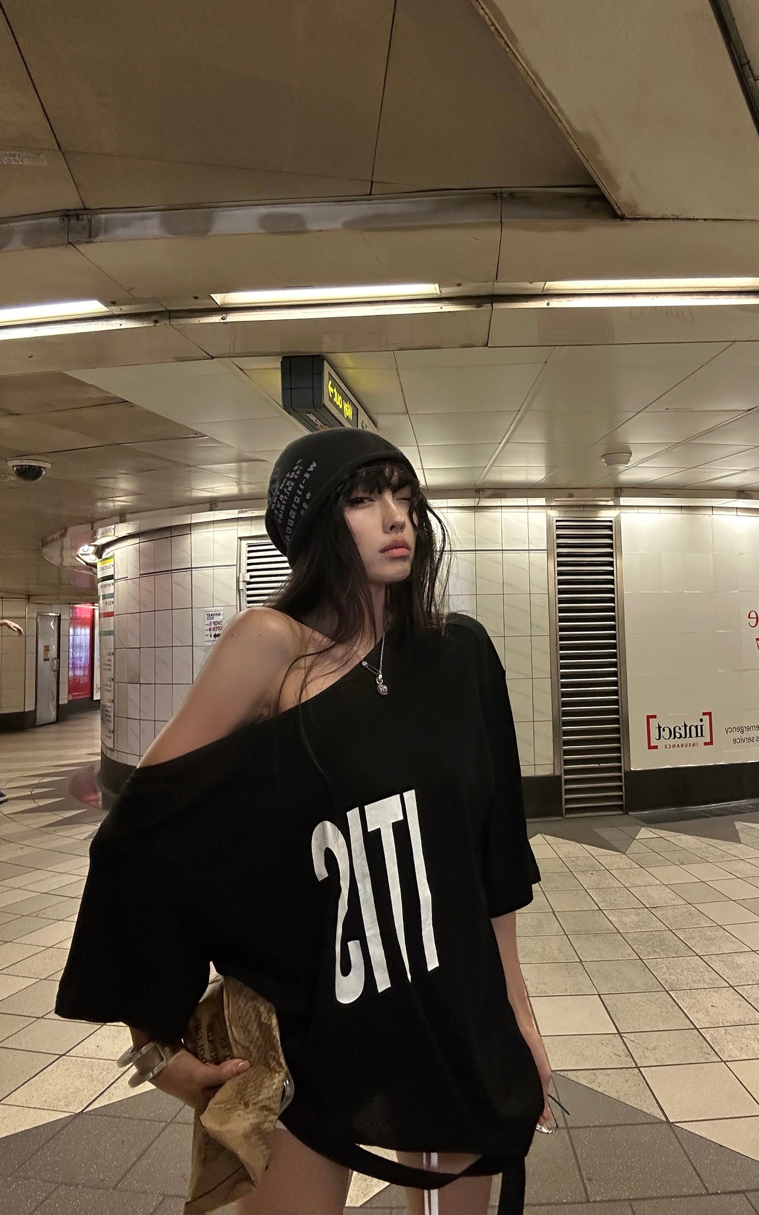 WARDEN EDGE Oversized Asymmetric Graphic T-Shirt