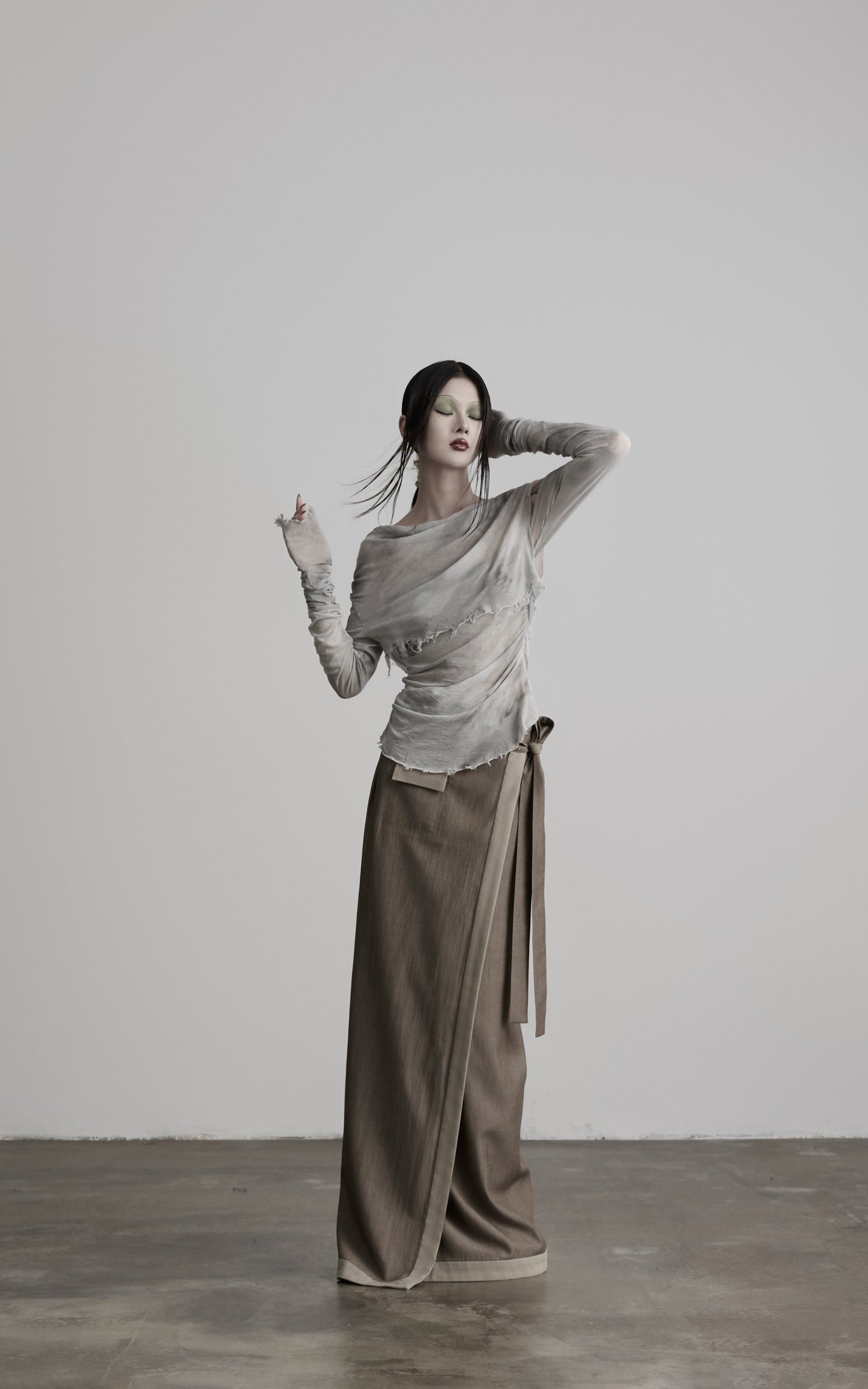 DOINDULGE Two-Piece Off-Shoulder Ruched Long Sleeve Top
