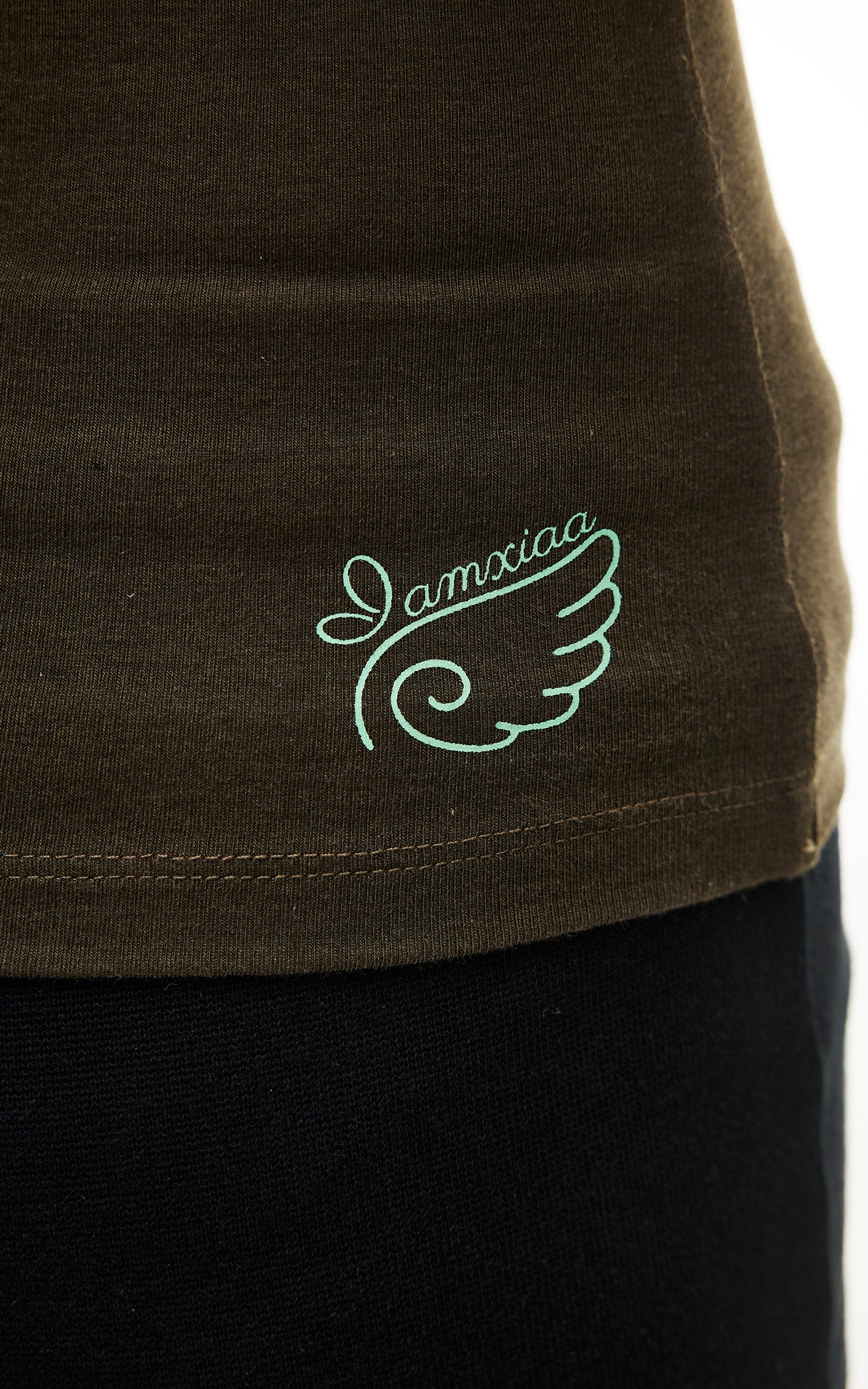 IAMXIAA Layered Contrast Camisole Tank Top