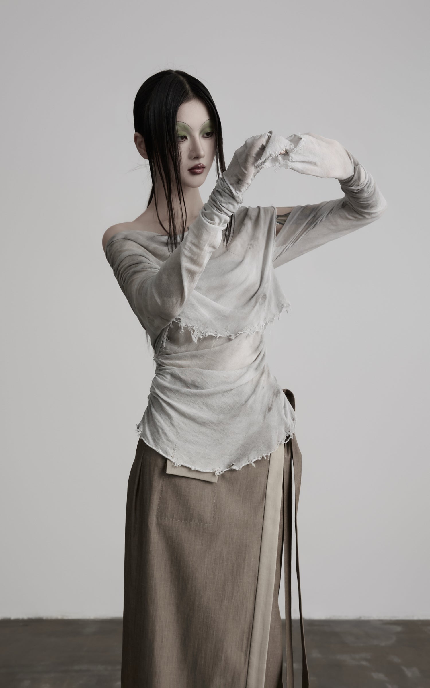 DOINDULGE Two-Piece Off-Shoulder Ruched Long Sleeve Top