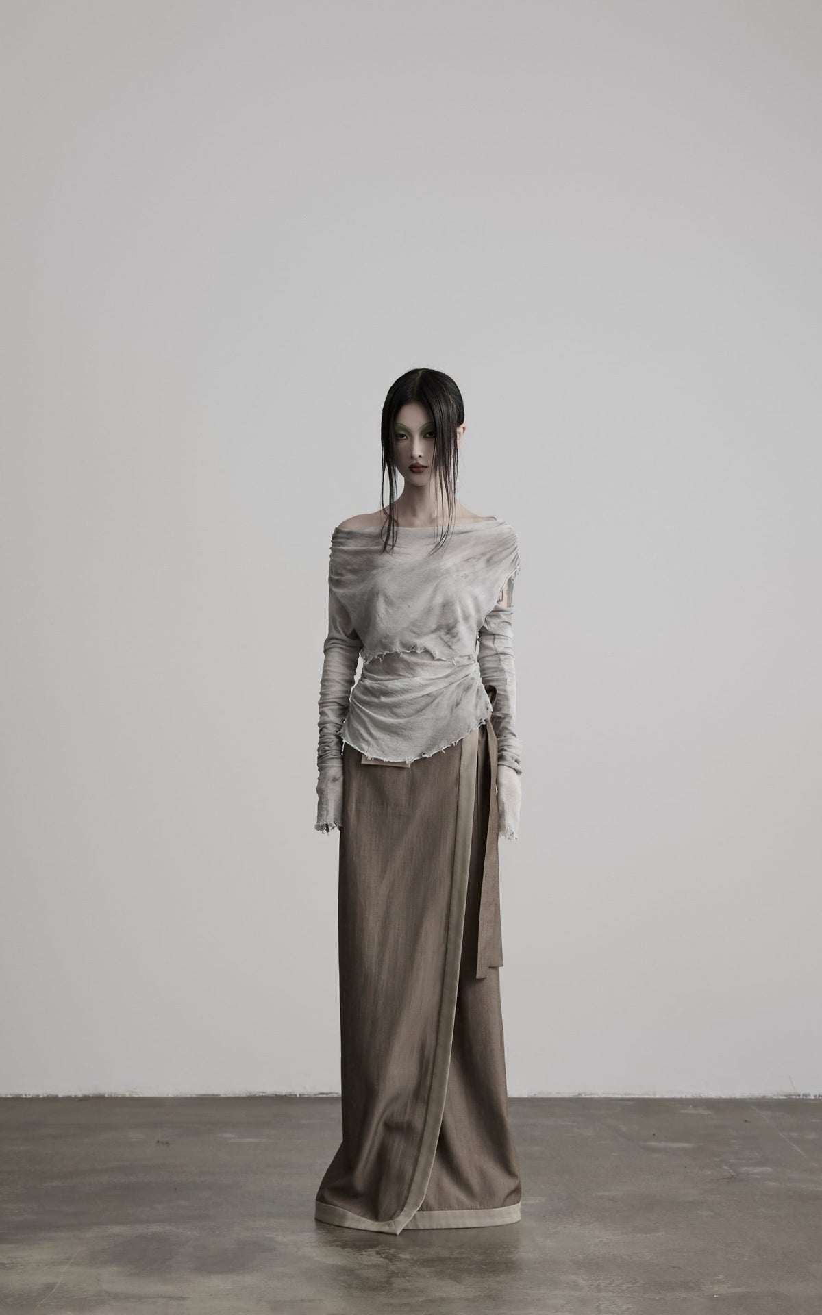 DOINDULGE Two-Piece Off-Shoulder Ruched Long Sleeve Top