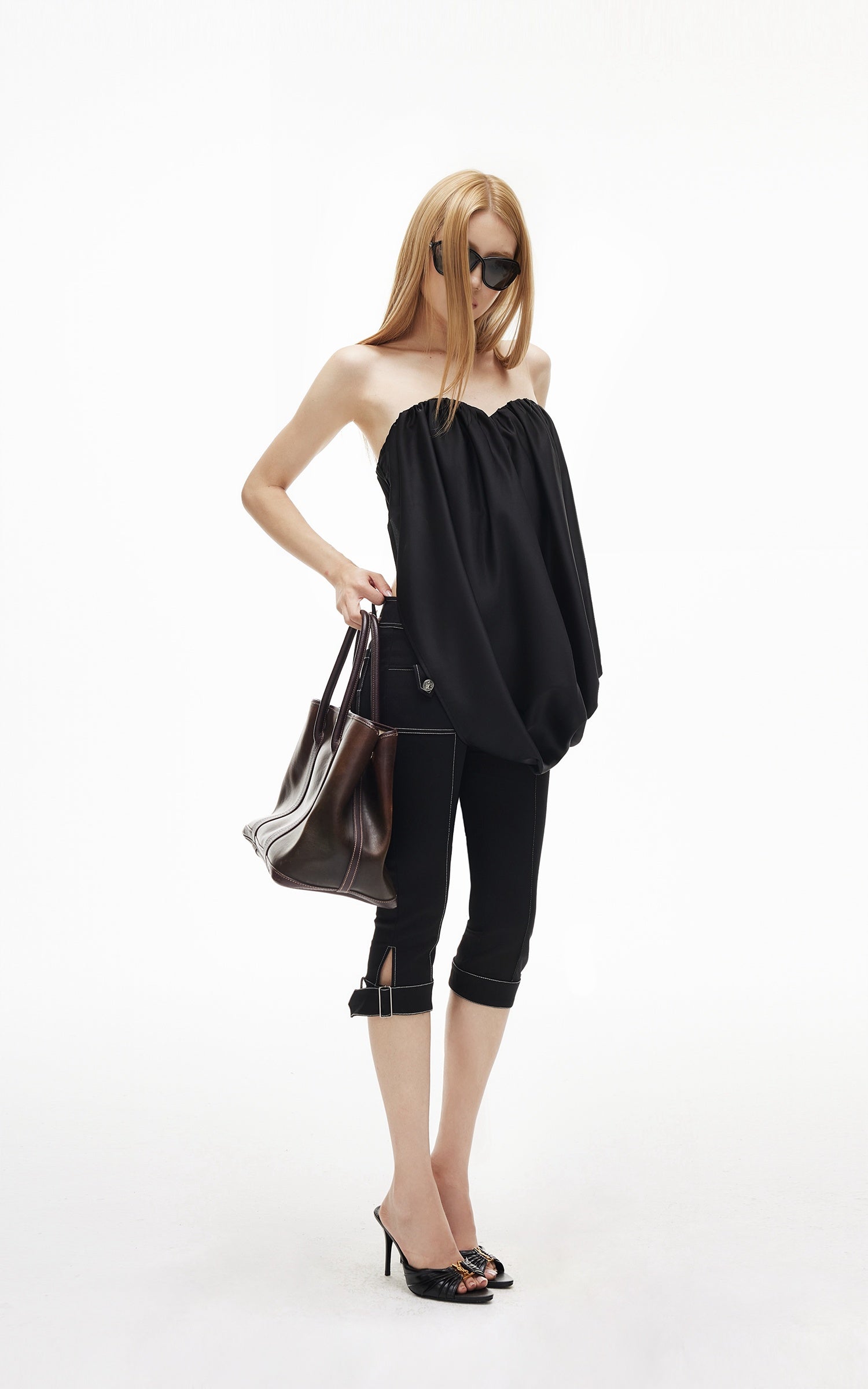 IAMXIAA Contrast Stitch Cropped Skinny Capri Pants