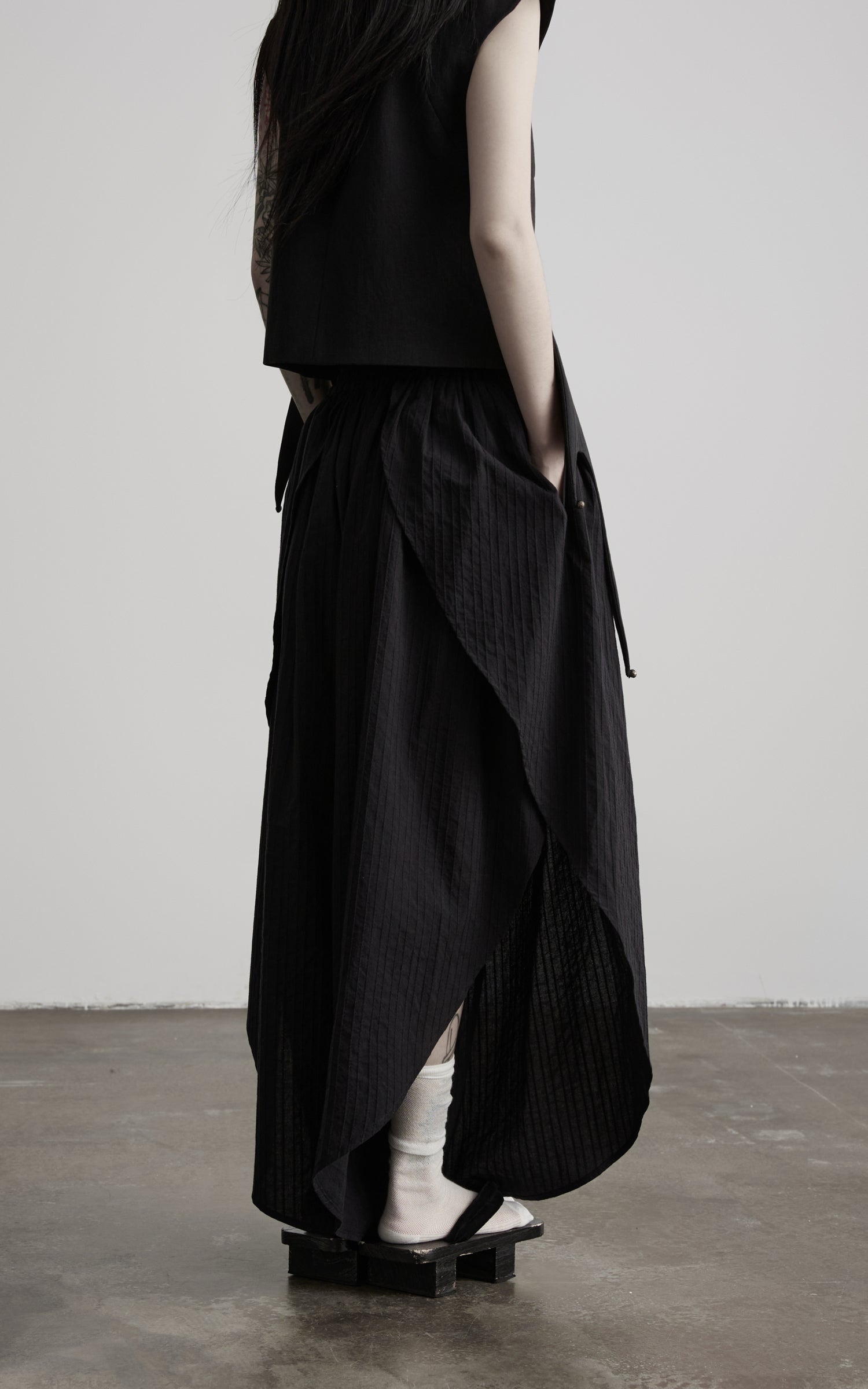DOINDULGE Asymmetric Textured Wide-Leg Palazzo Pants