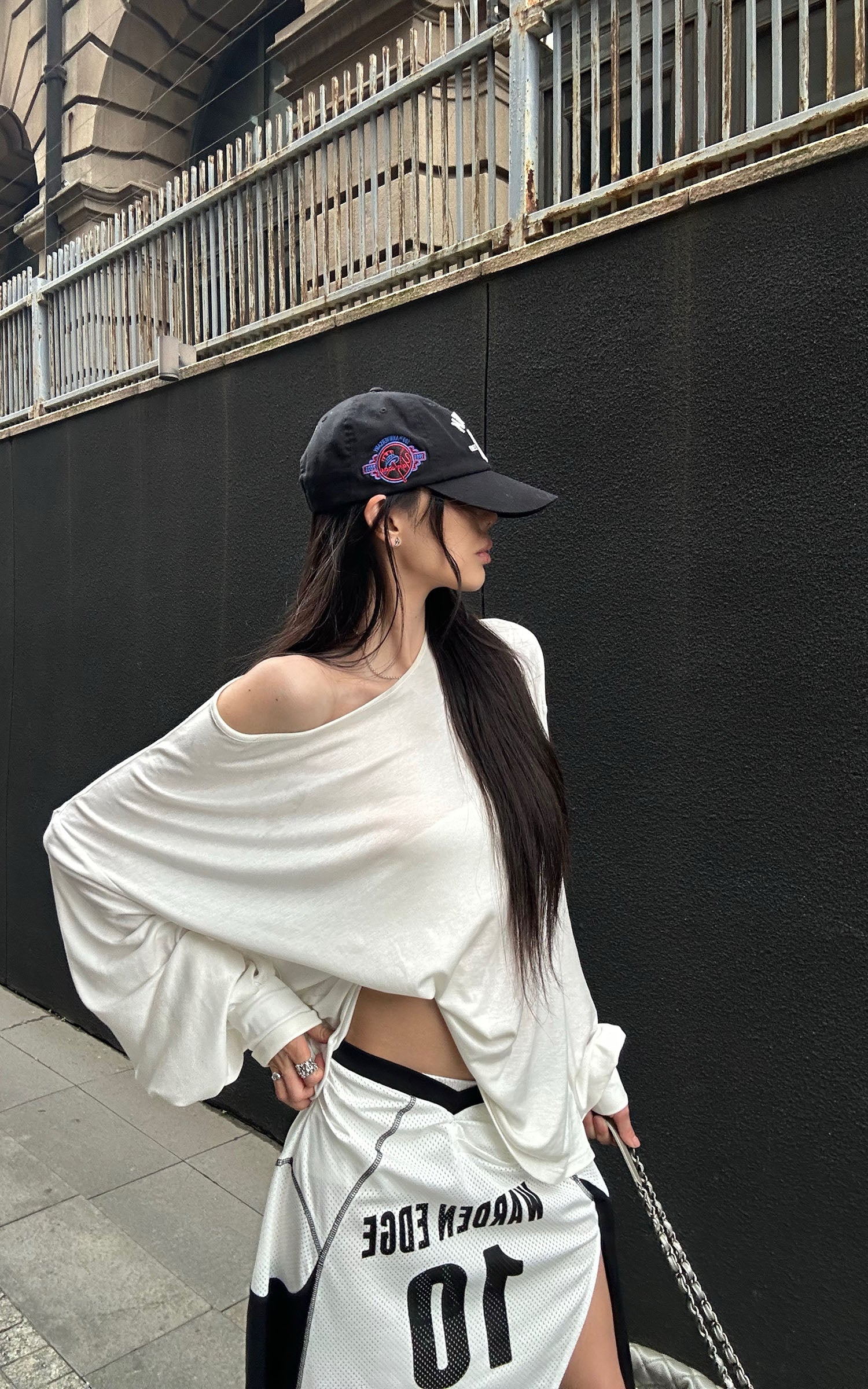 WARDEN EDGE Oversized Off Shoulder Long Sleeve Top Relaxed Draped Streetwear Style