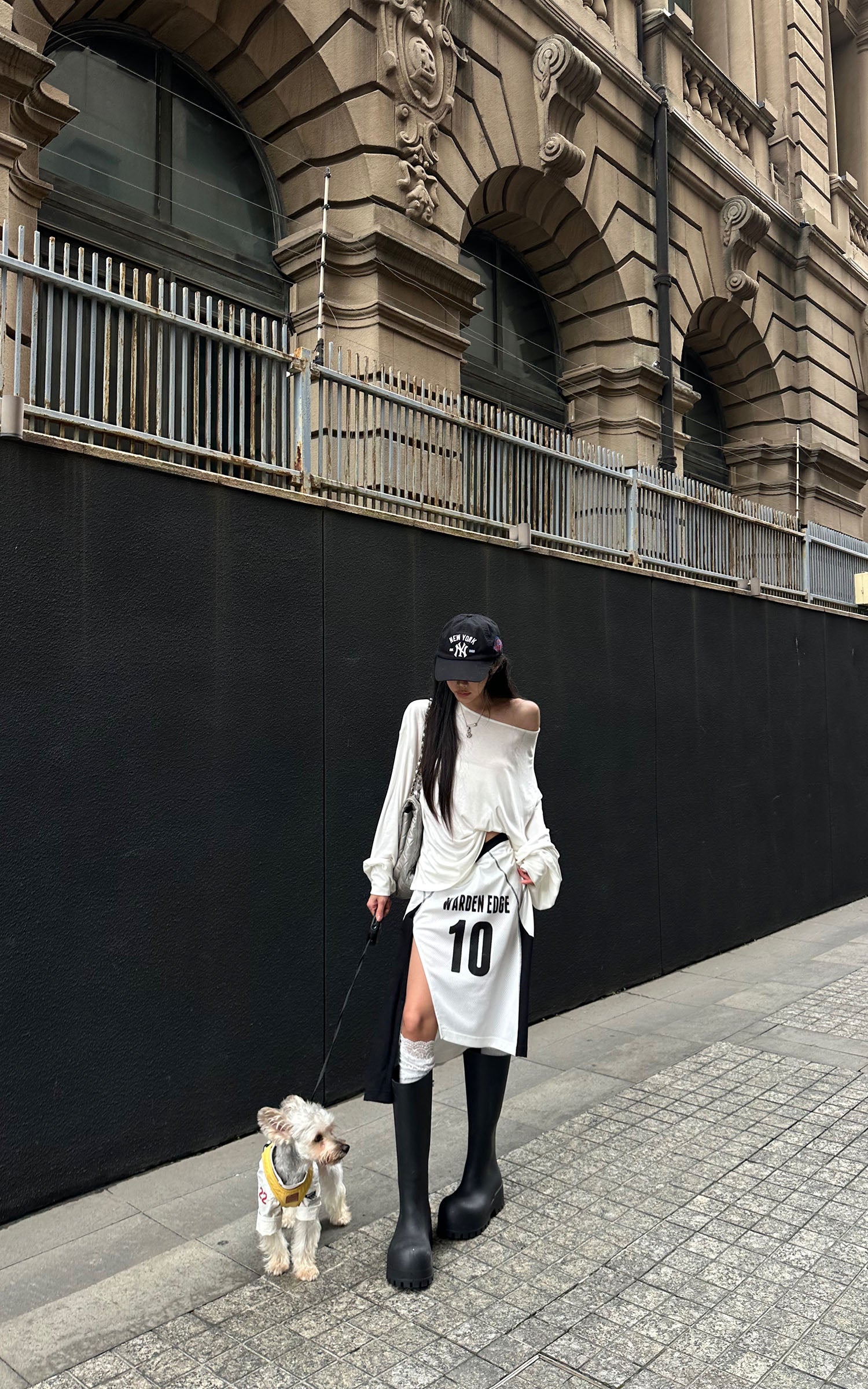 WARDEN EDGE Mesh Panel Asymmetric Basketball Midi Skirt with Number Graphic Detail
