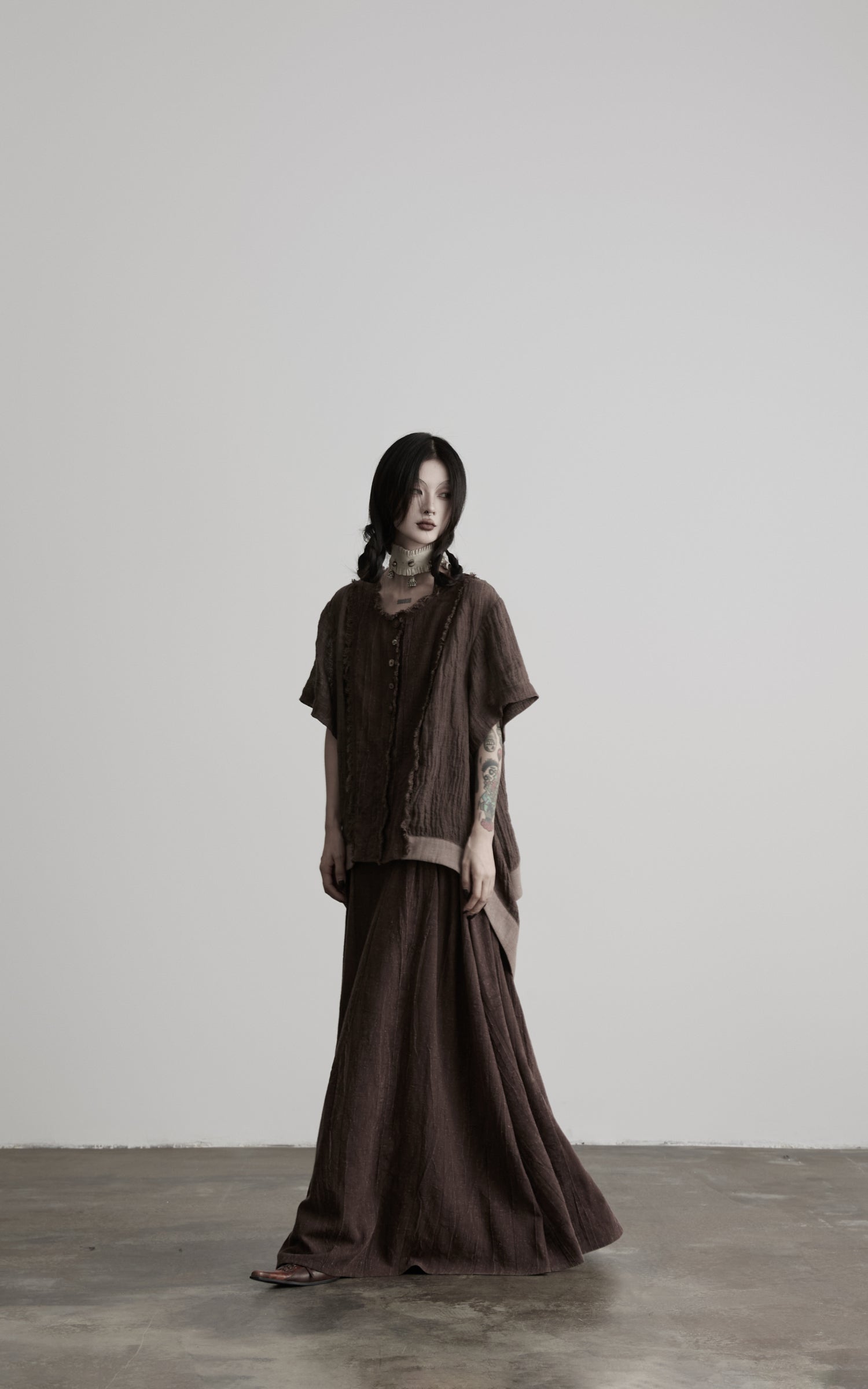 DOINDULGE Raw Edge Button-Front Draped T-Shirt