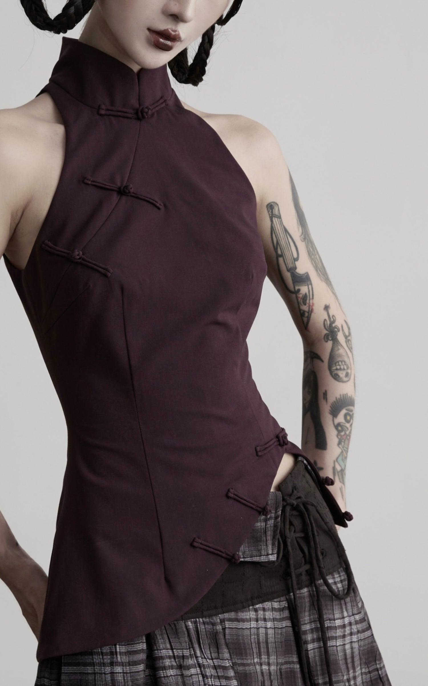 DOINDULGE Mandarin Collar Frog Button Fitted Top