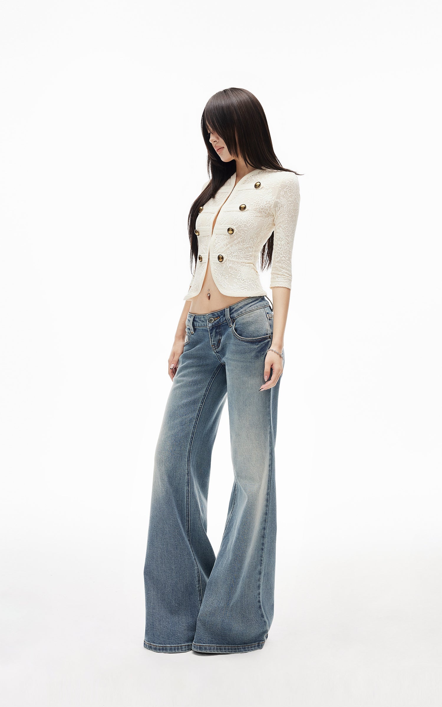 IAMXIAA Lace Button-Up Cropped Top
