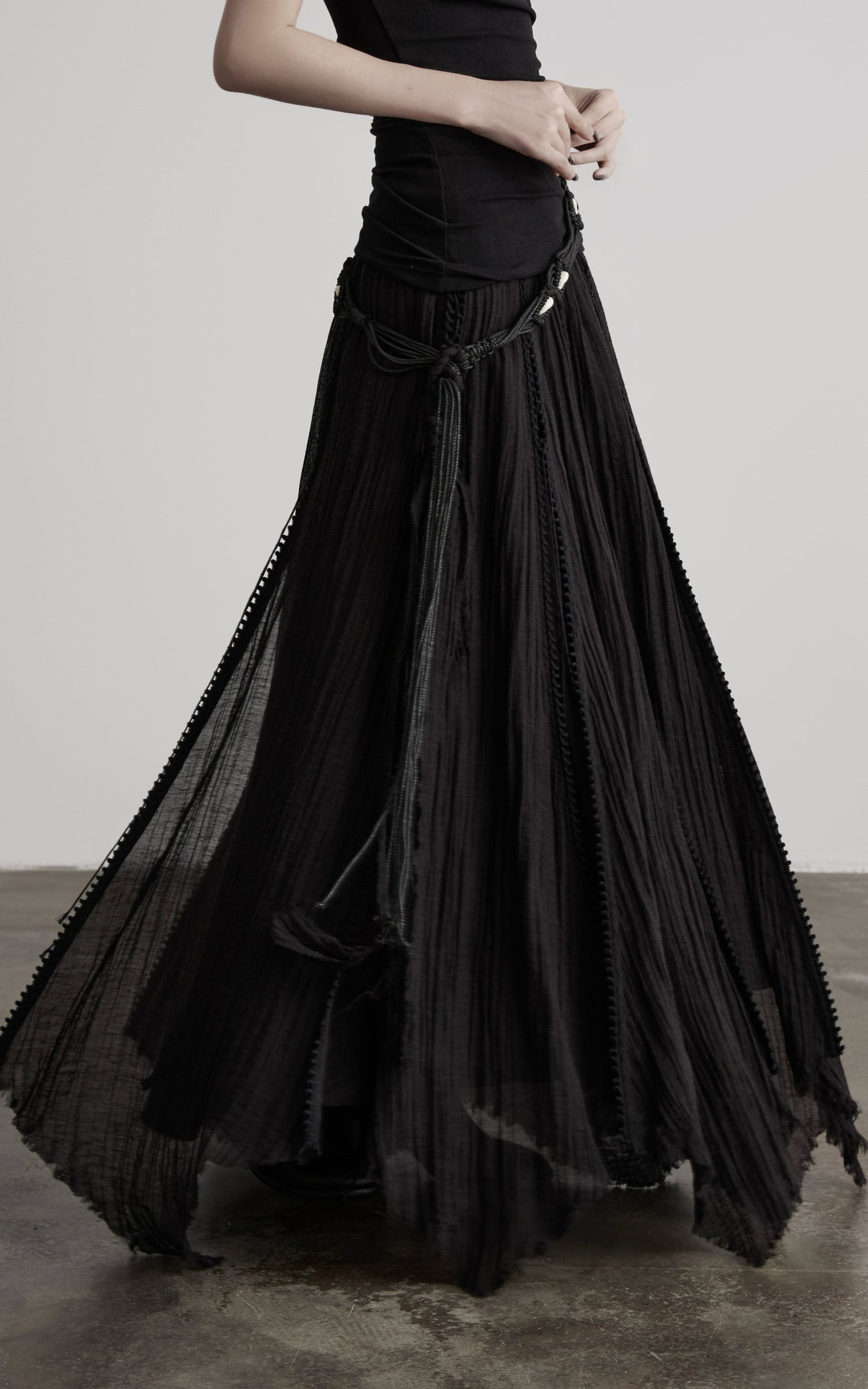 DOINDULGE Hand-Braided Belt Crinkled Maxi Skirt