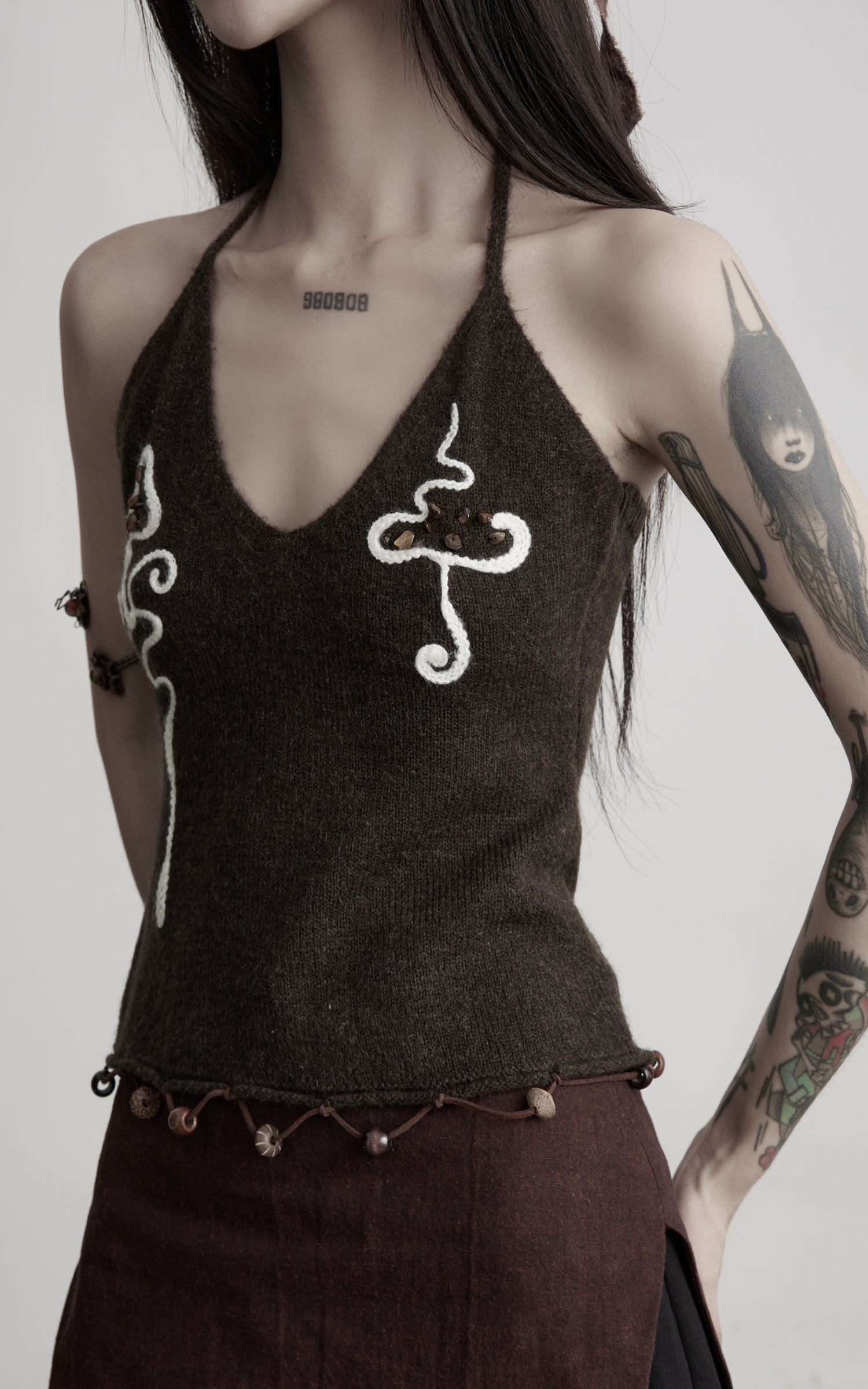 DOINDULGE V-Neck Halter Embroidered Knit Top