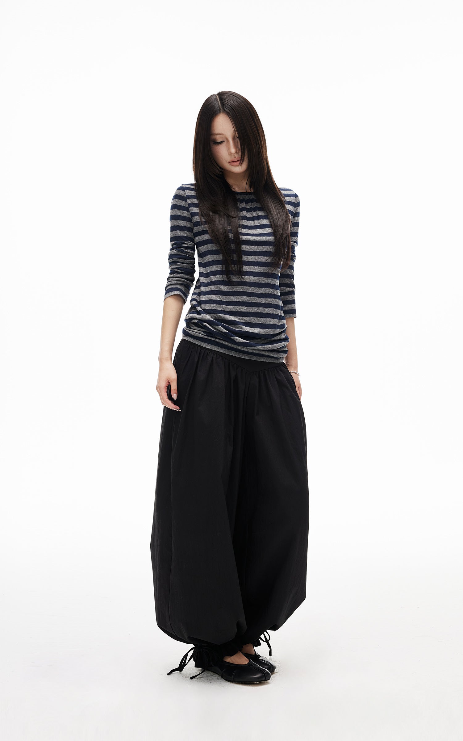 IAMXIAA Striped Open Back Long Sleeve Top