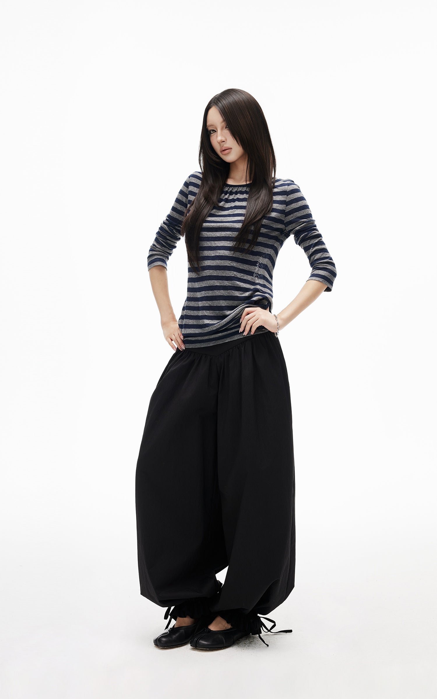 IAMXIAA Striped Open Back Long Sleeve Top